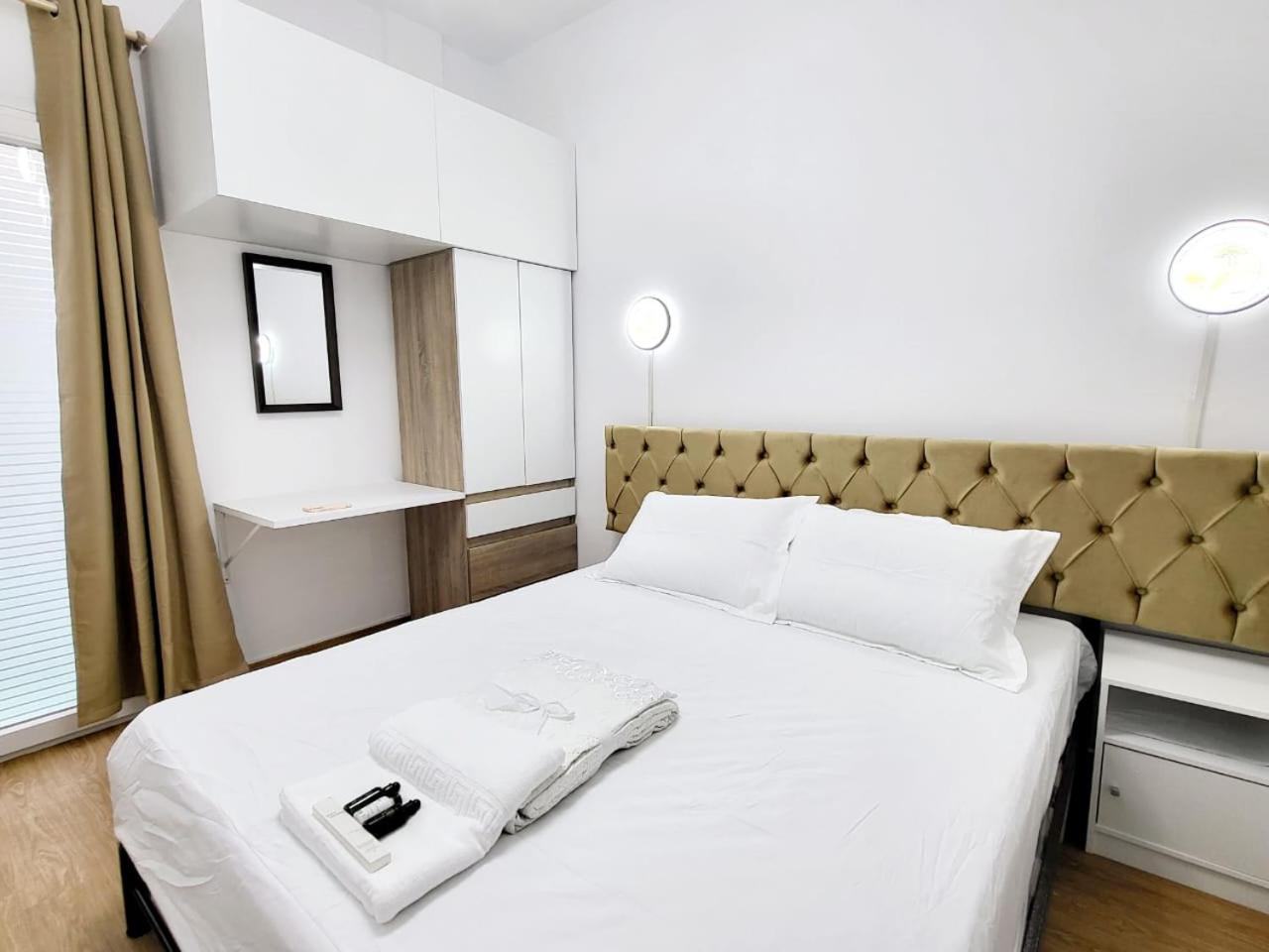 Double or Twin Room with Shared Bathroom photo 3