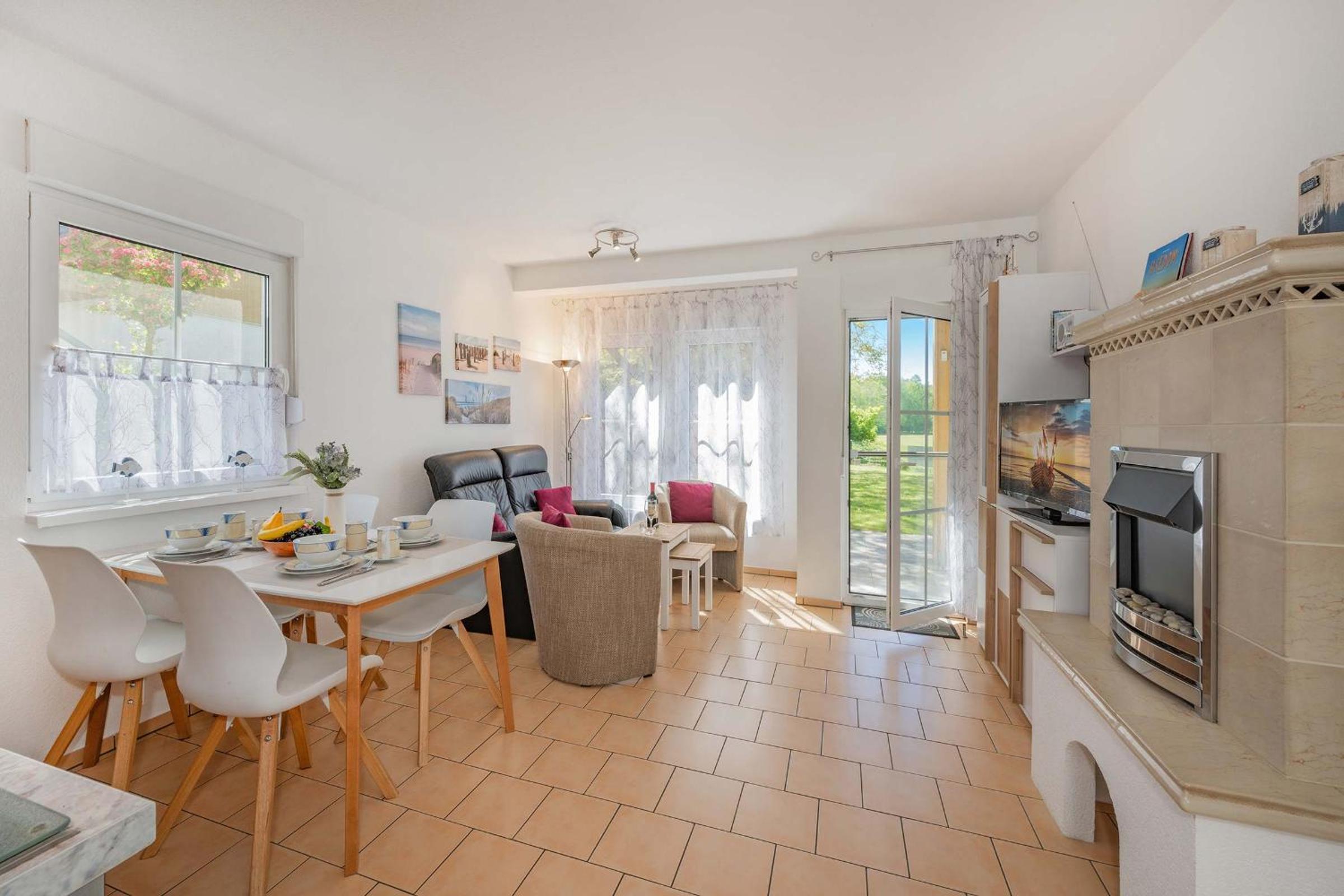 Apartment with Terrace photo 1