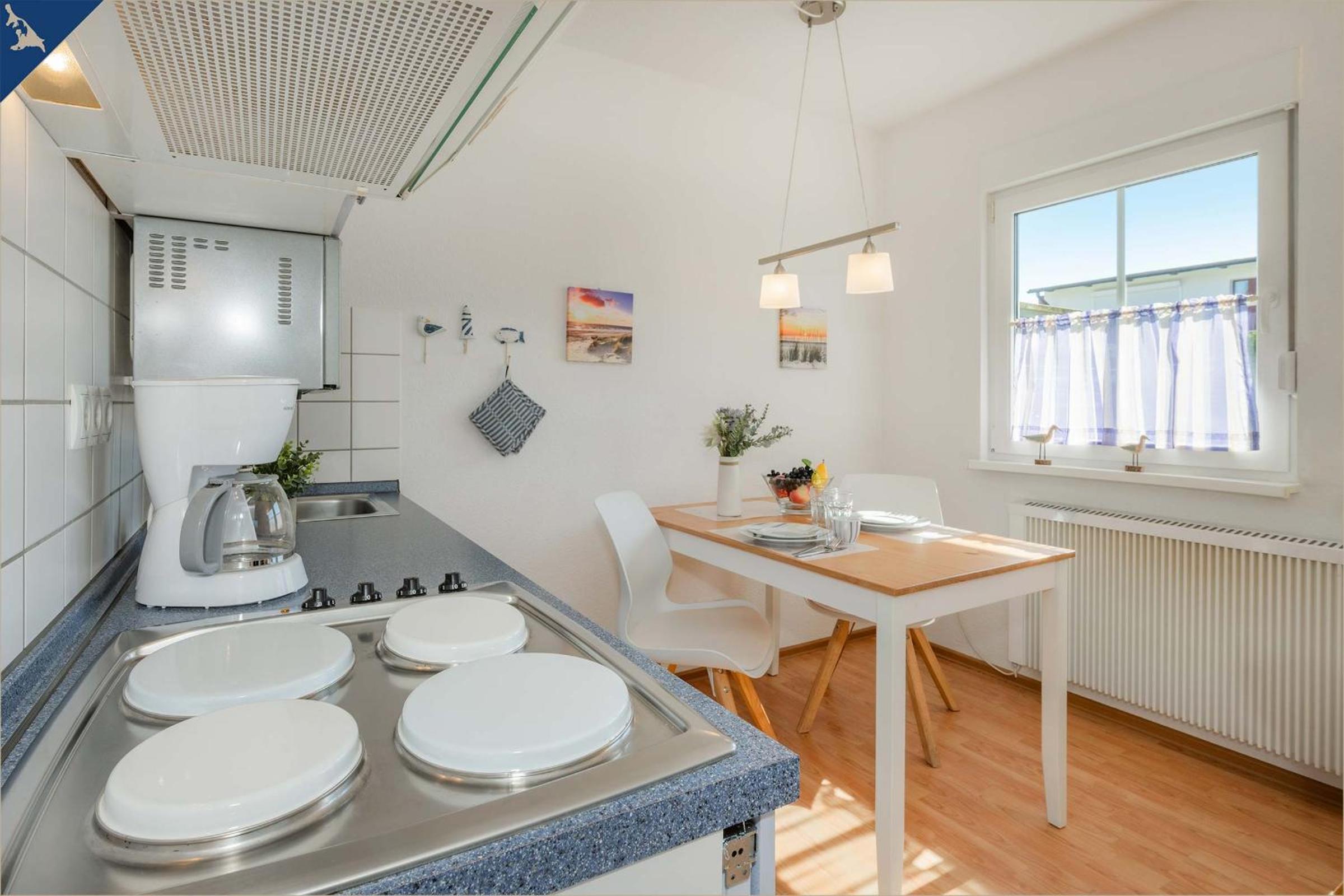 Apartment with Terrace photo 2
