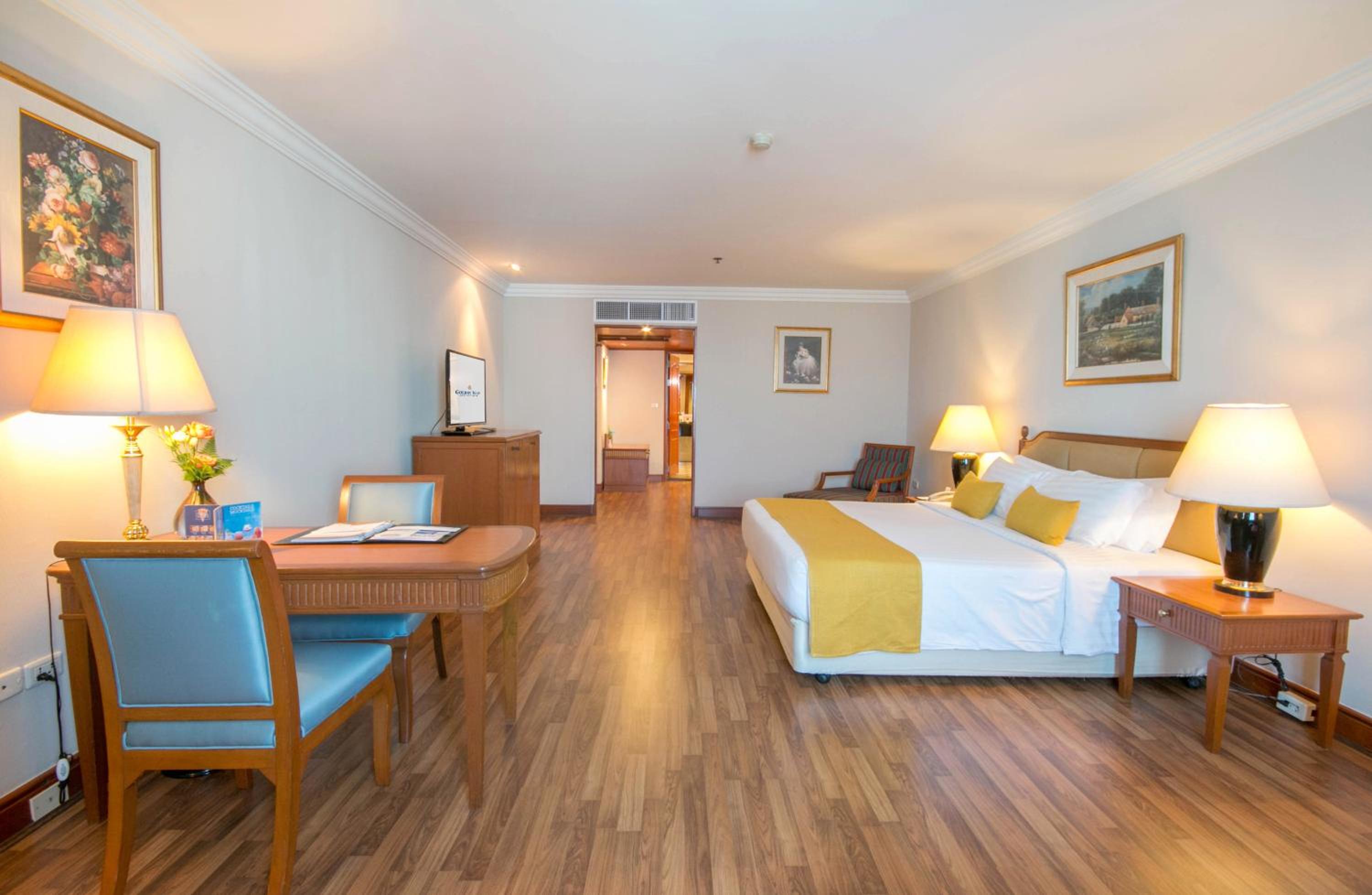 Grand Deluxe King Room photo 3