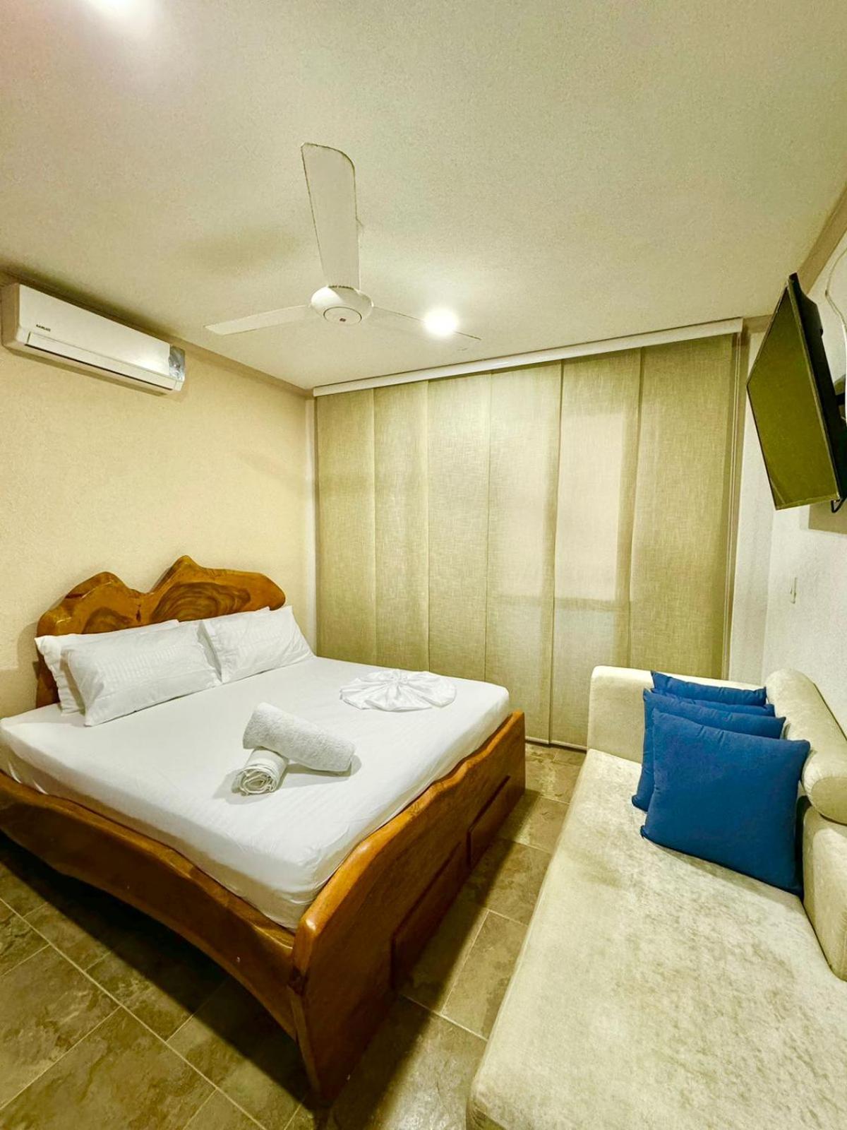 Two-Bedroom Apartment With Balcony And Terrace photo 1