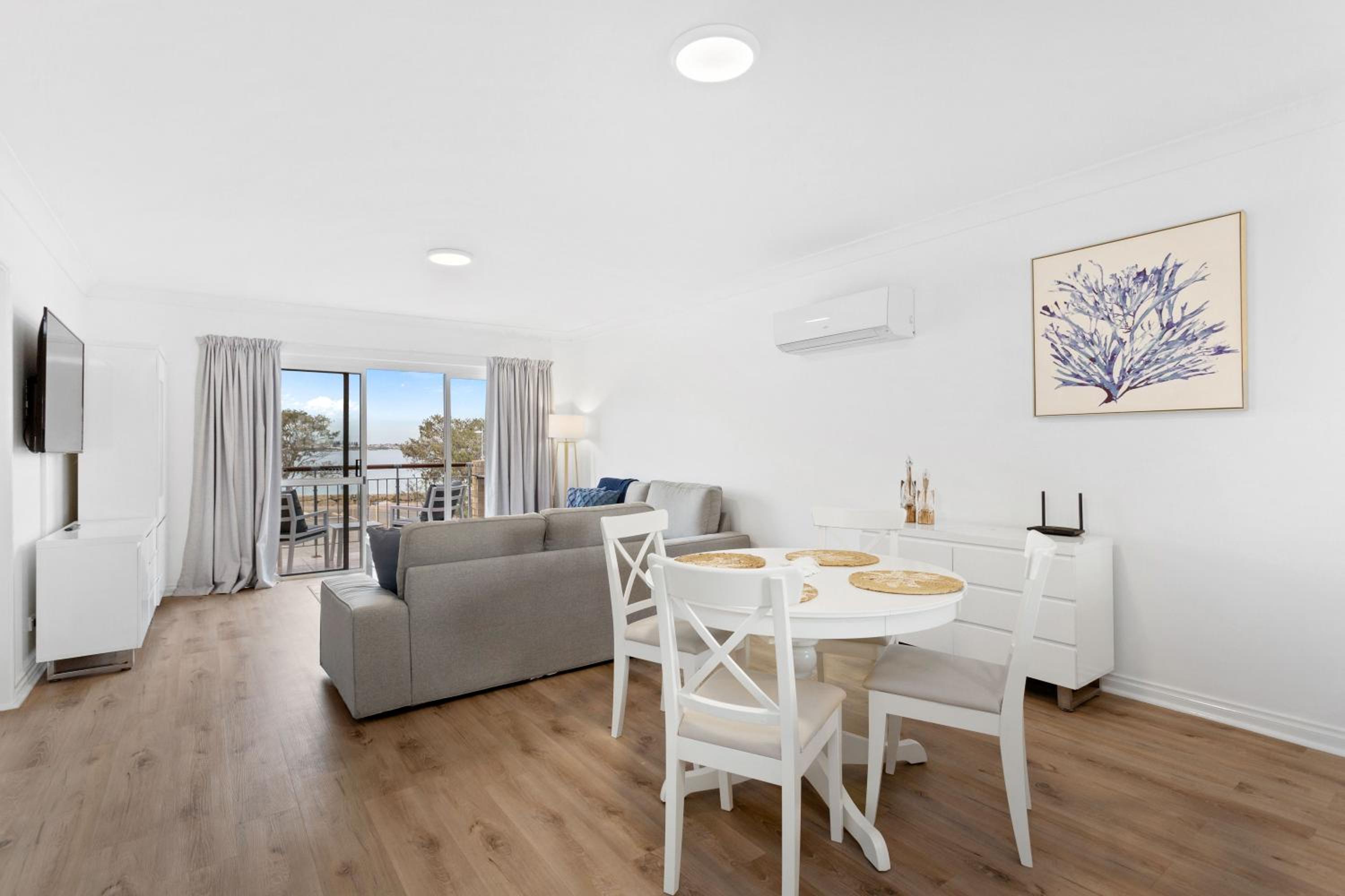 Premium 2 Bedroom 2nd Floor Oceanview Apartment (Stair Access Only)