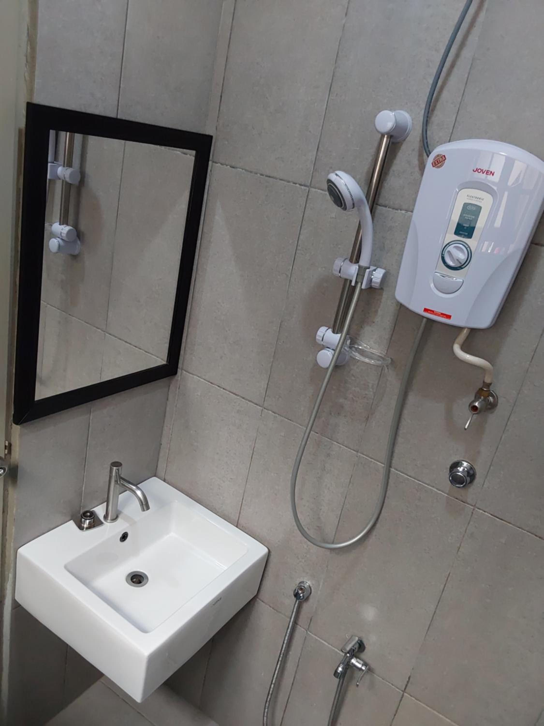 Double Room with Shared Bathroom photo 1