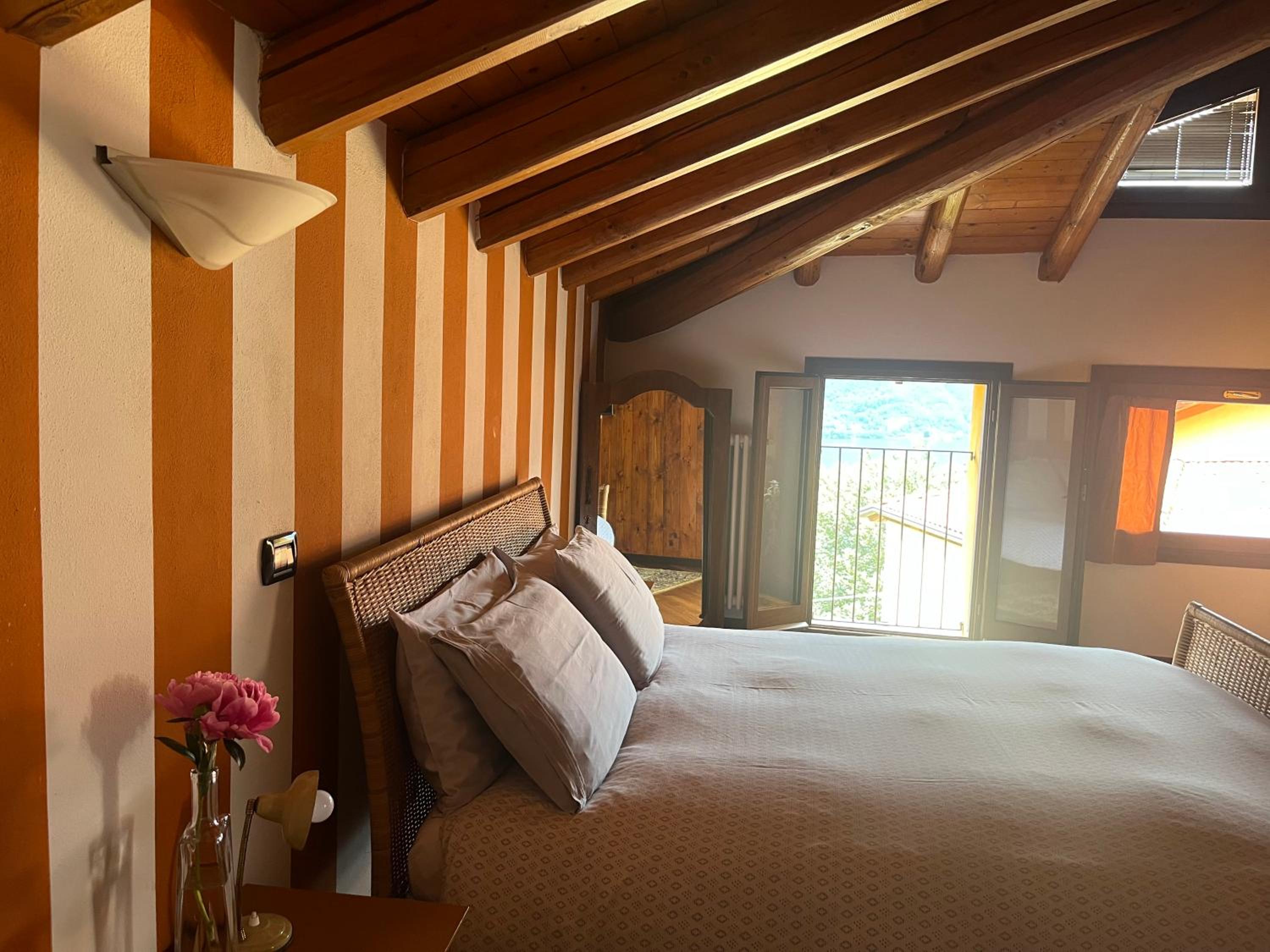 Two-Bedroom House - Photo 28