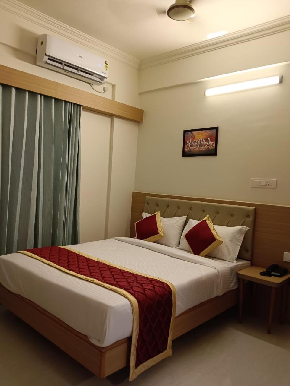 Double Room - Photo 3