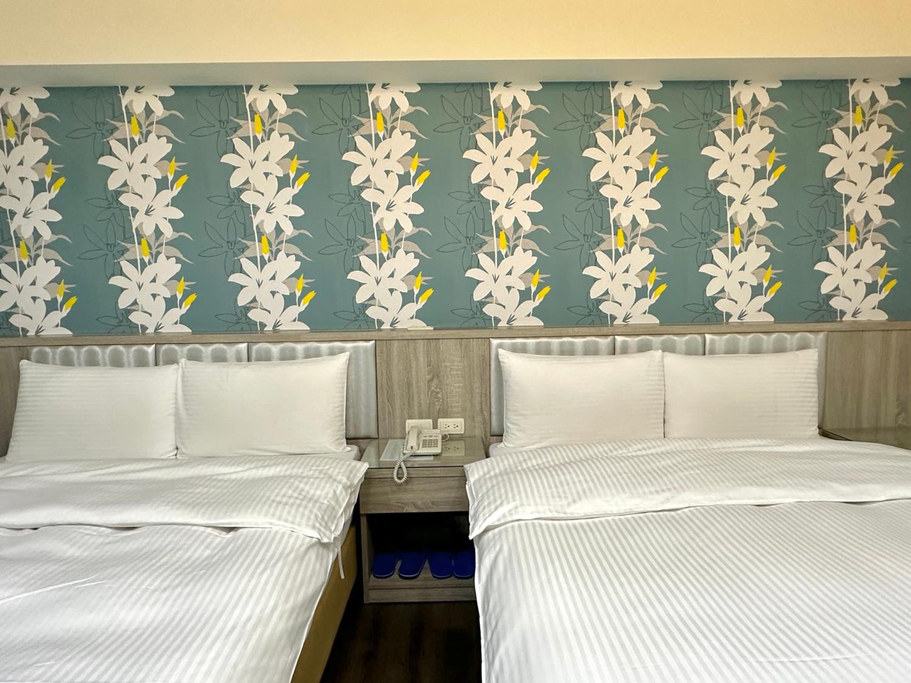 Exquisite Quadruple Room - Photo 4