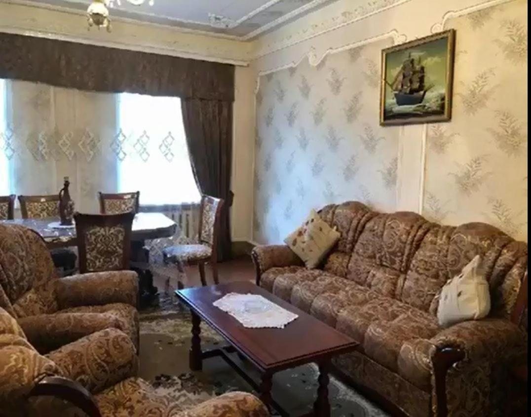 One-Bedroom House photo 1