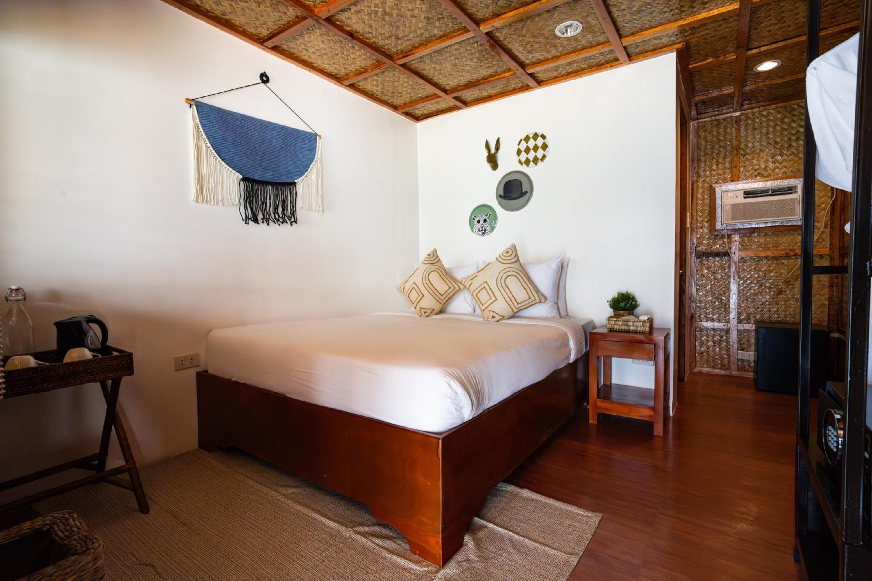 Beachfront Queen Room - Photo 3