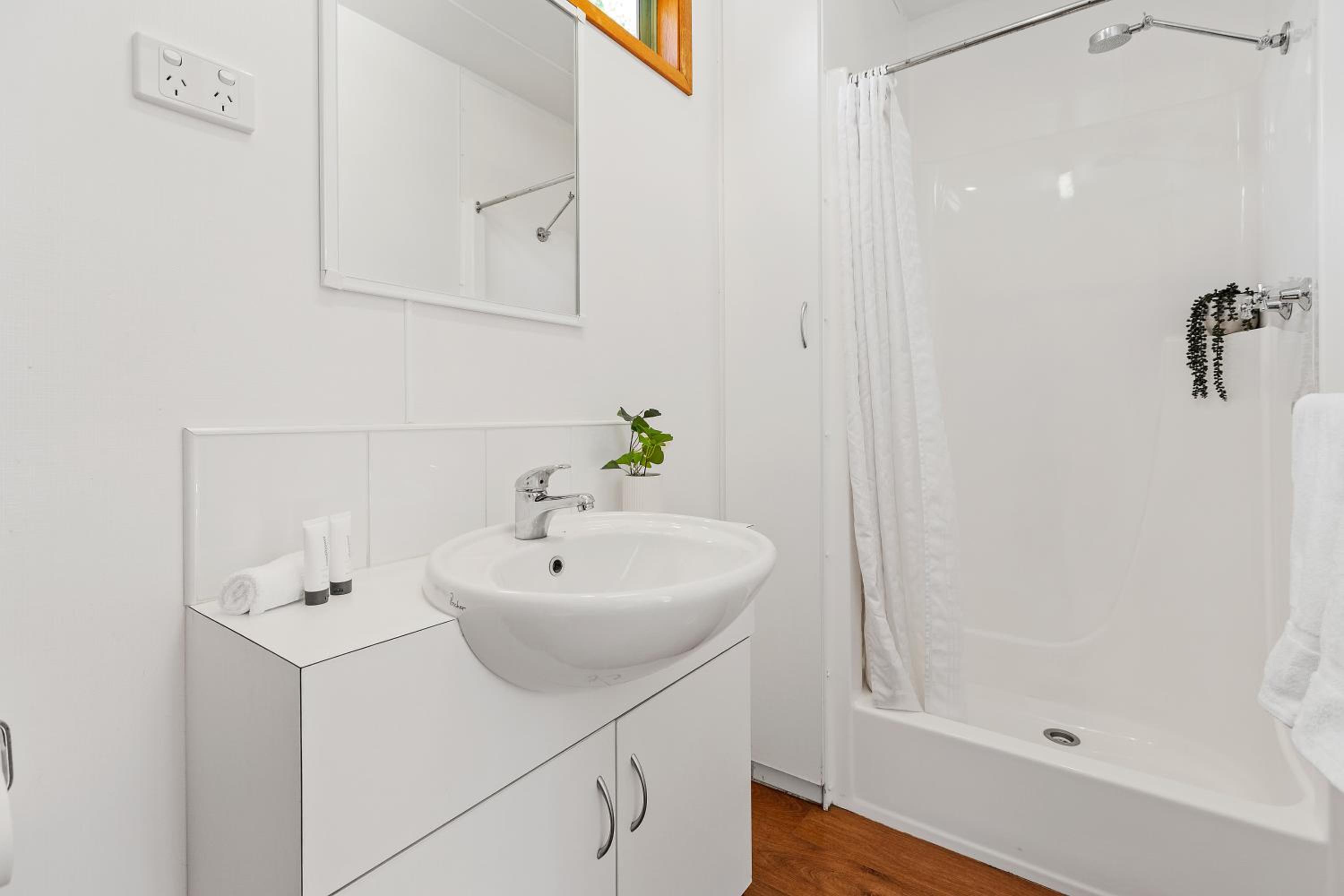 Budget Ensuite Studio photo 3