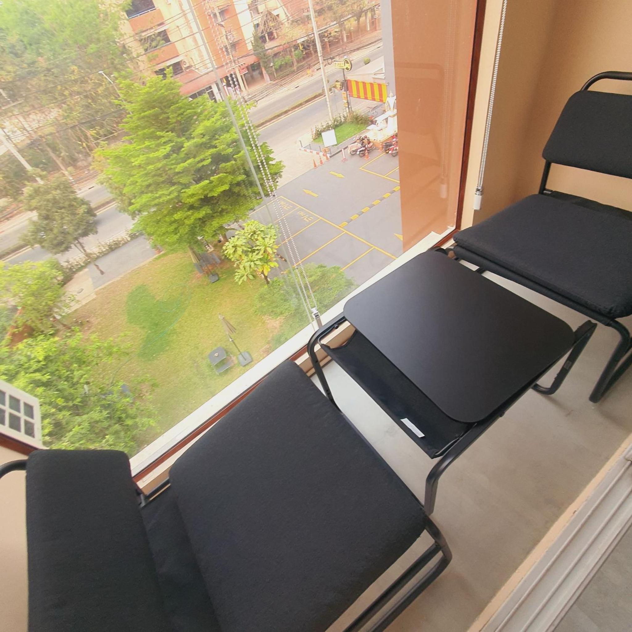 Deluxe with City View - Photo 10