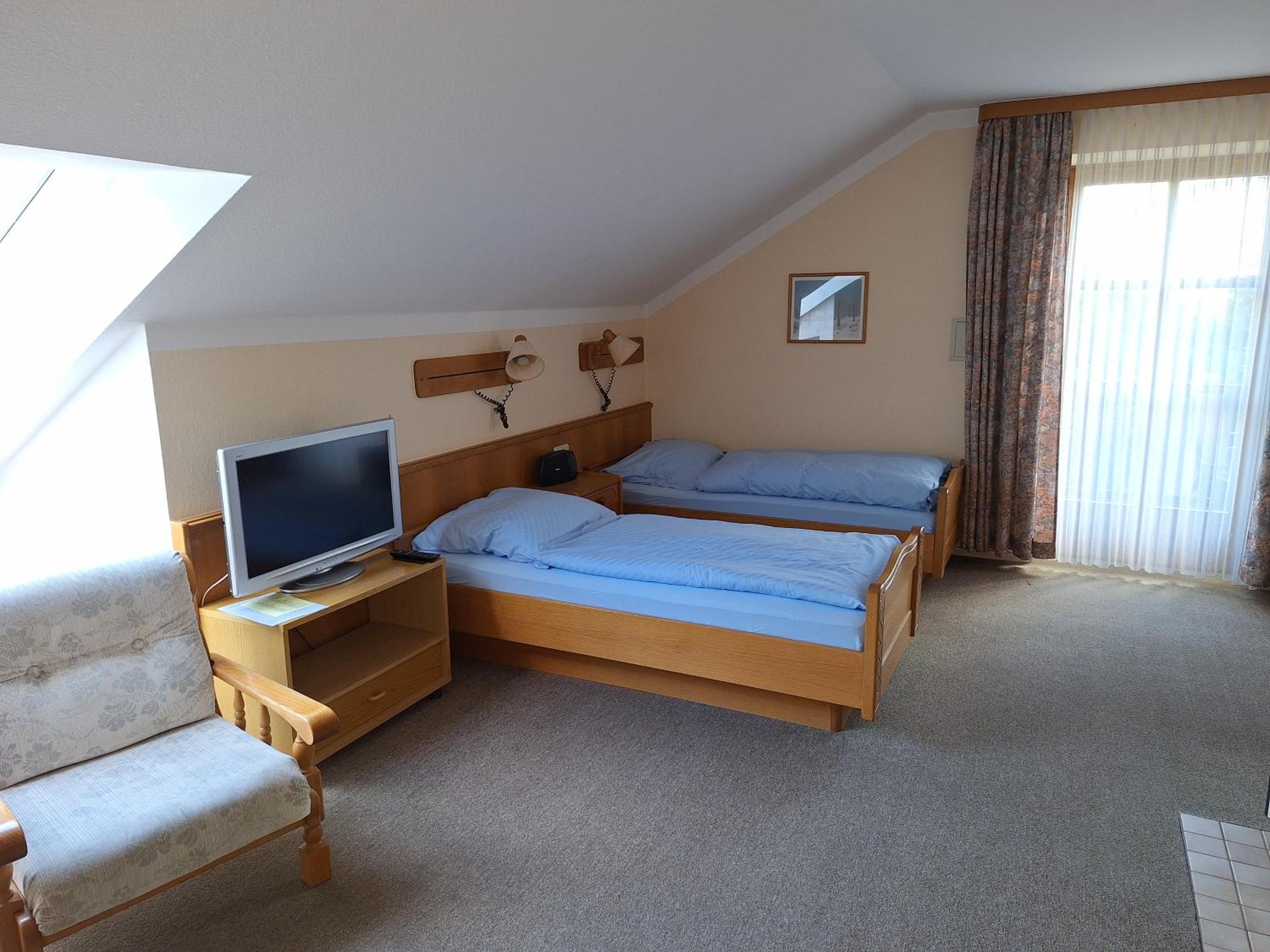 Small Double Room photo 1