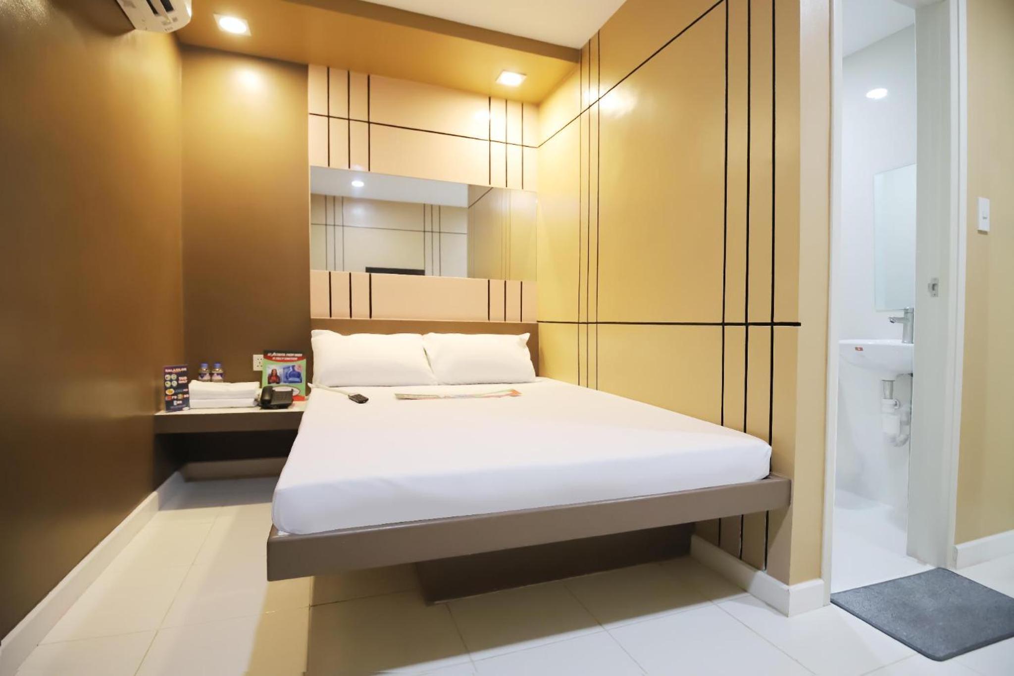 Deluxe Room - Photo 1