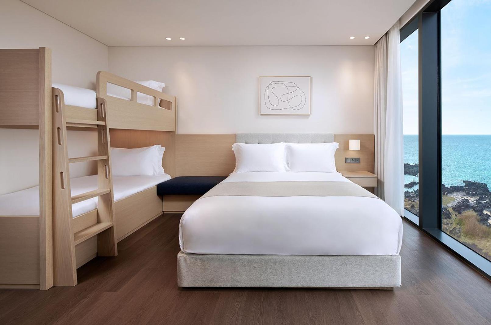 [Own Your Shilla Stay, Relax and Unwind] Deluxe Bunker Ocean View  + 1 Raffle ticket - Photo 1