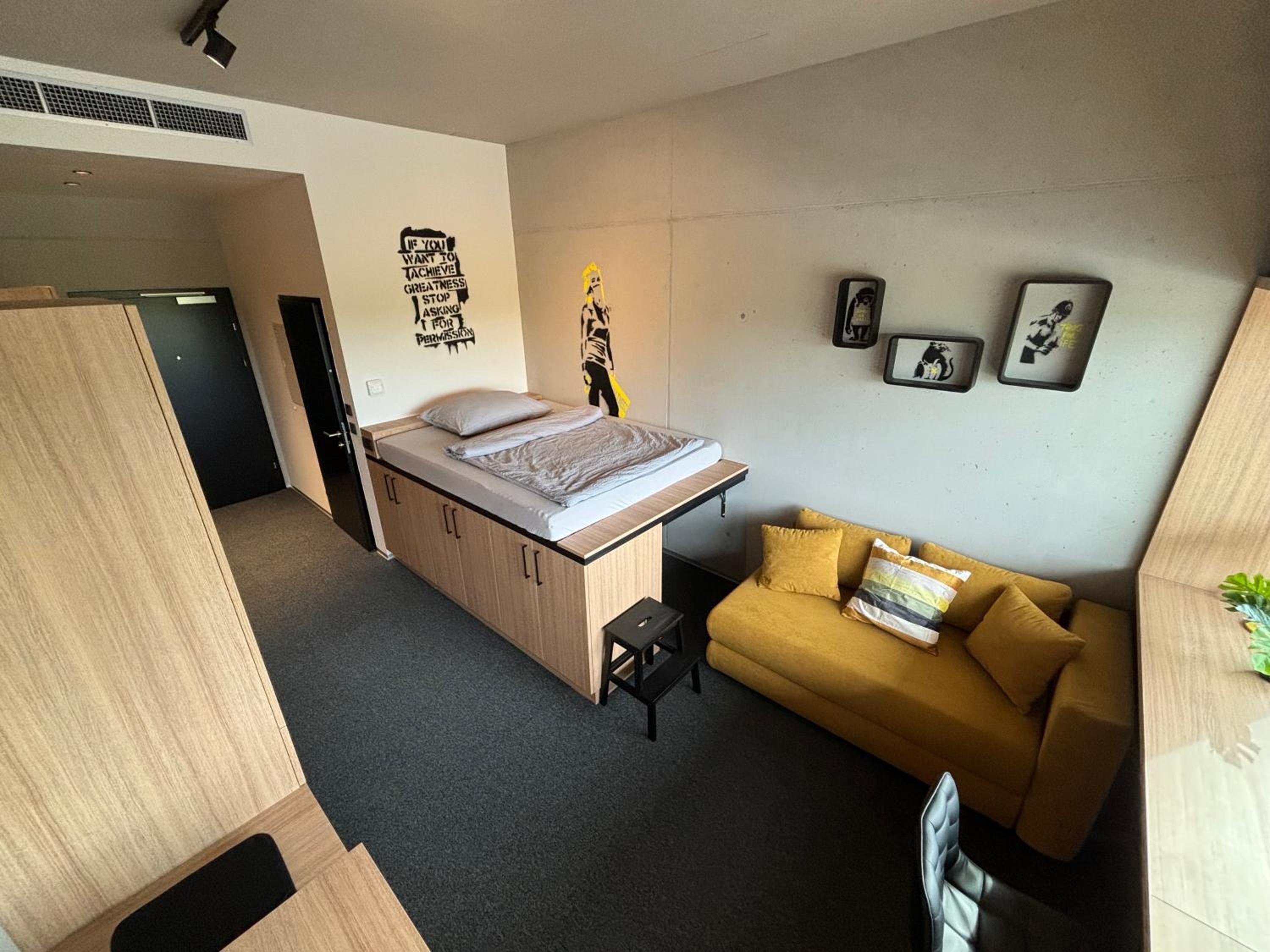 Apartment photo 1