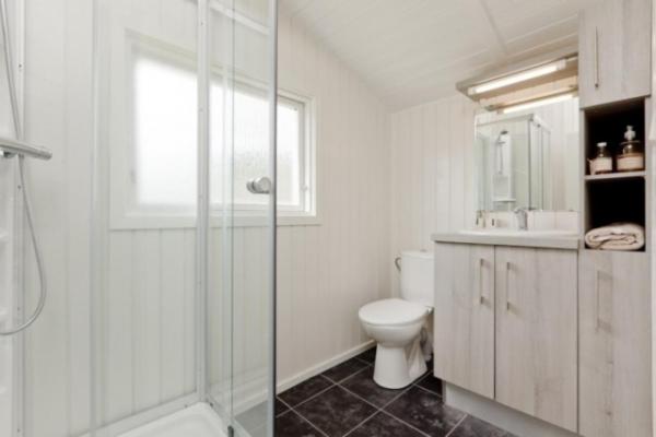 Three-Bedroom Cottage  - Photo 4