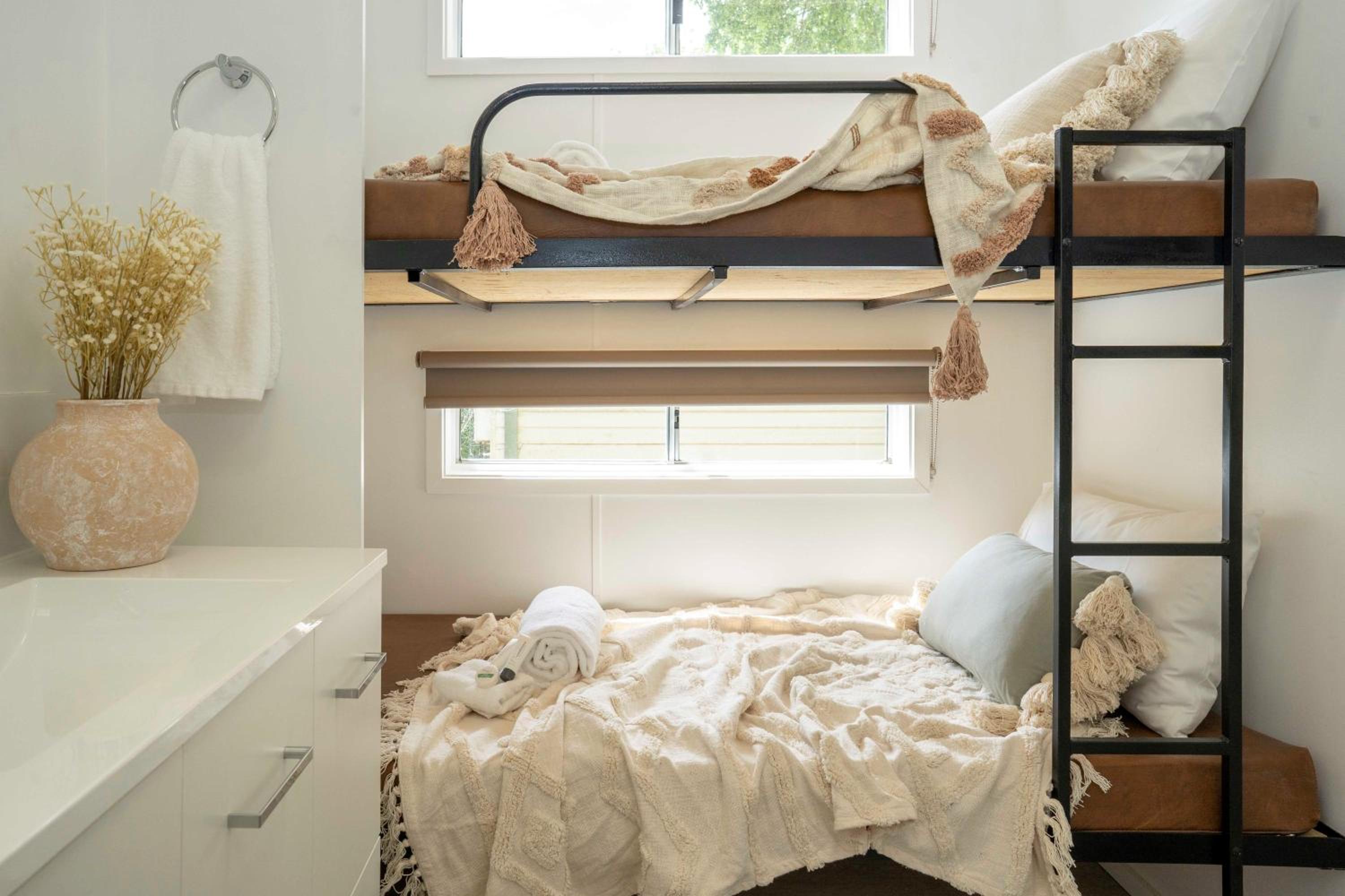Budget Ensuite Cabin - 4B photo 3