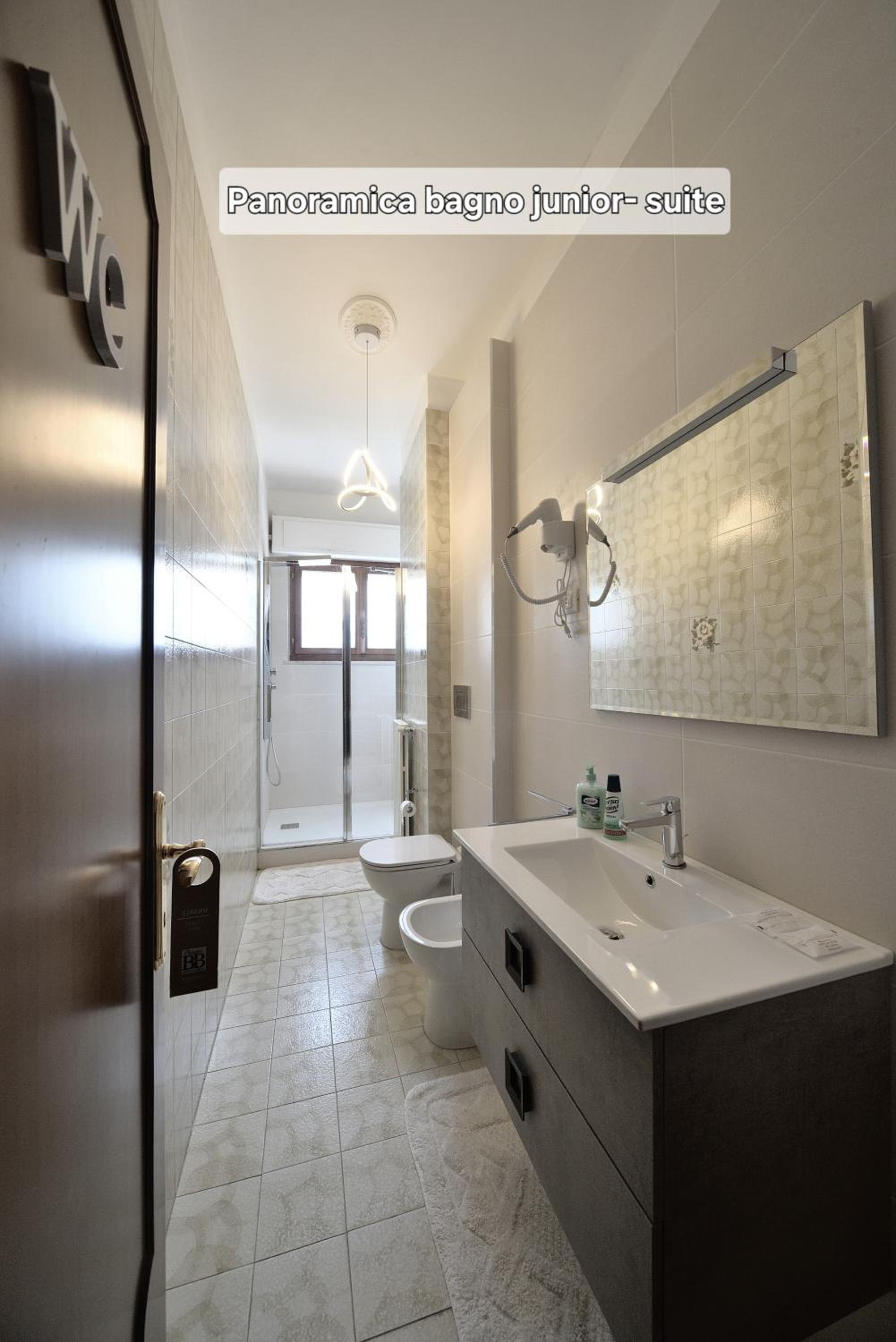 Junior Suite with Balcony photo 2