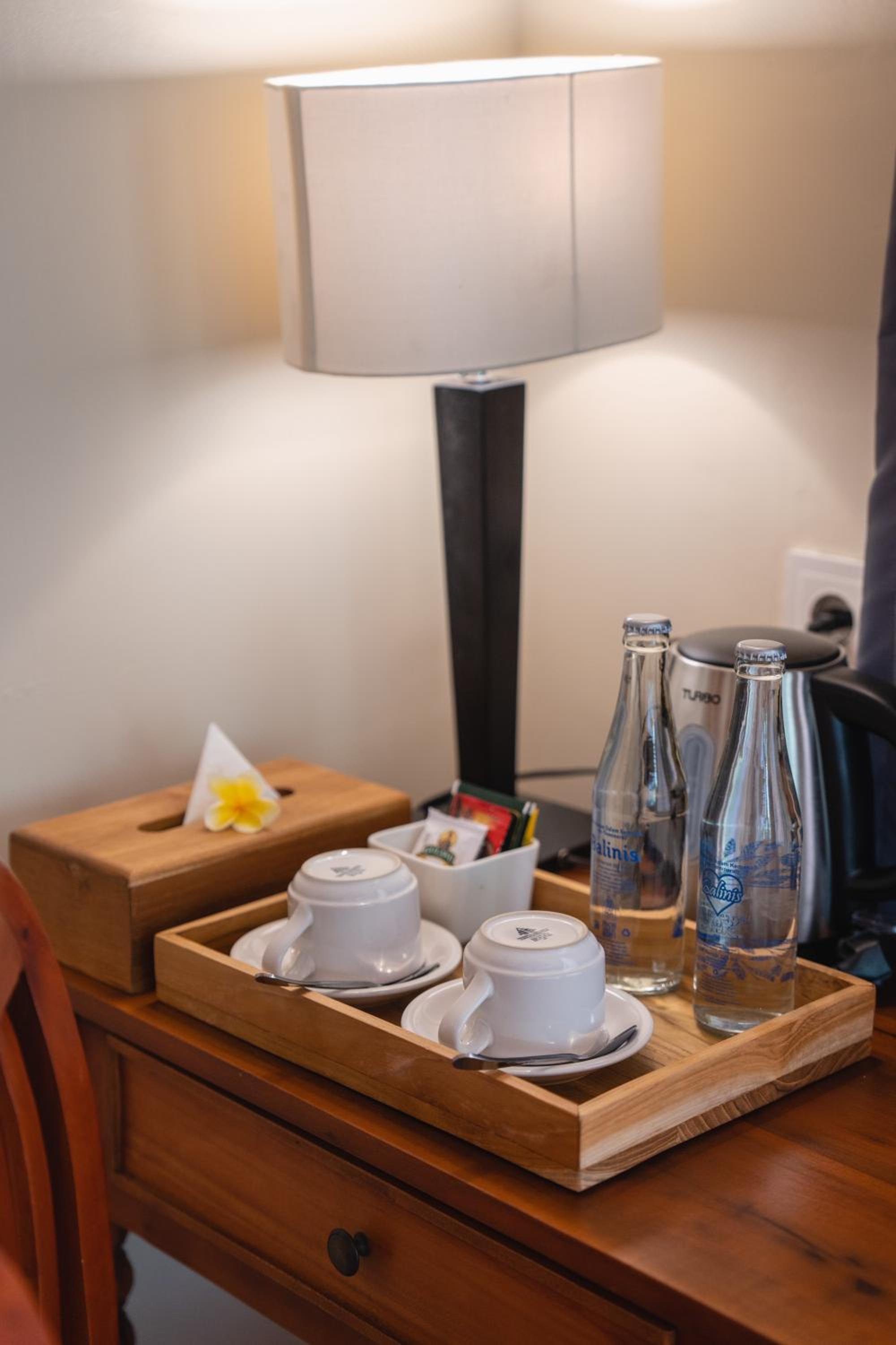Deluxe Room - Photo 13
