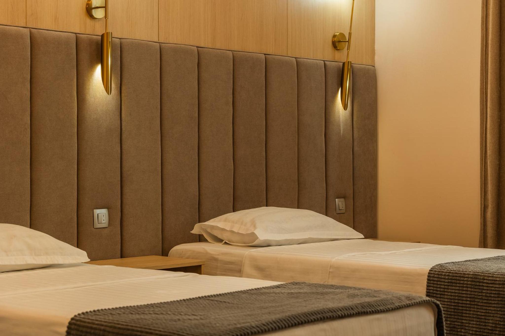 Twin Room - Photo 4