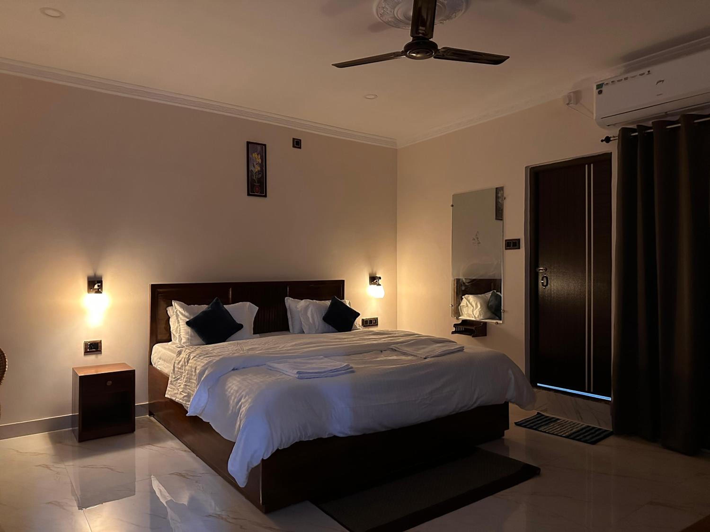 Double Room With Balcony photo 3