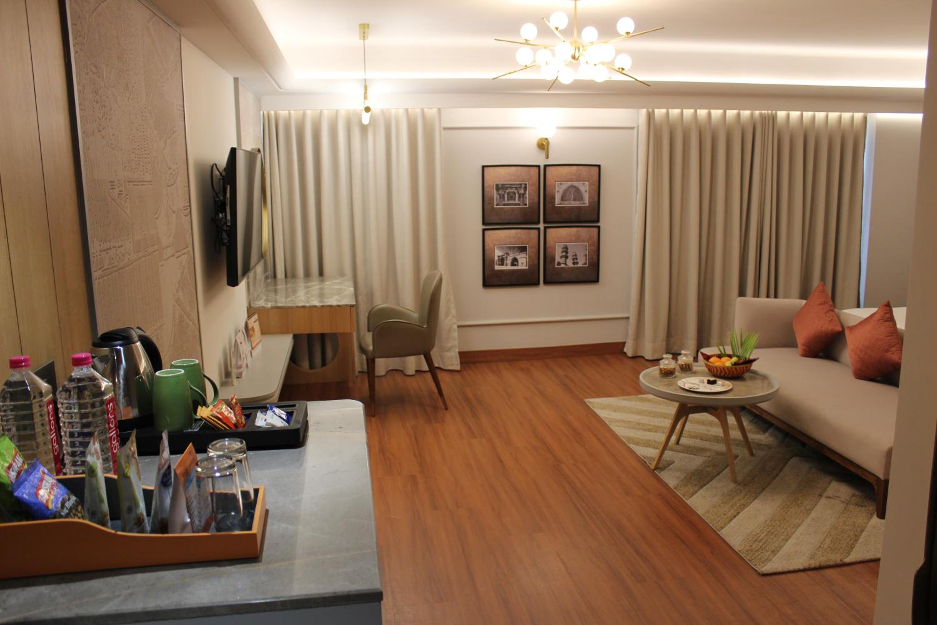 Twin Room - Photo 5