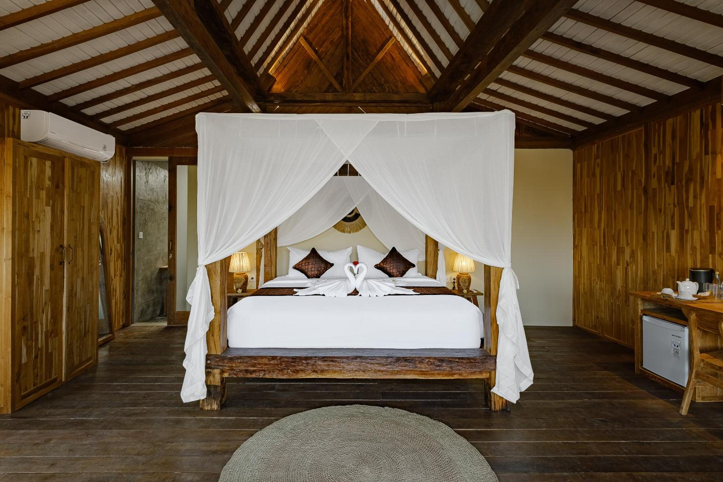 One-Bedroom Villa - Photo 112
