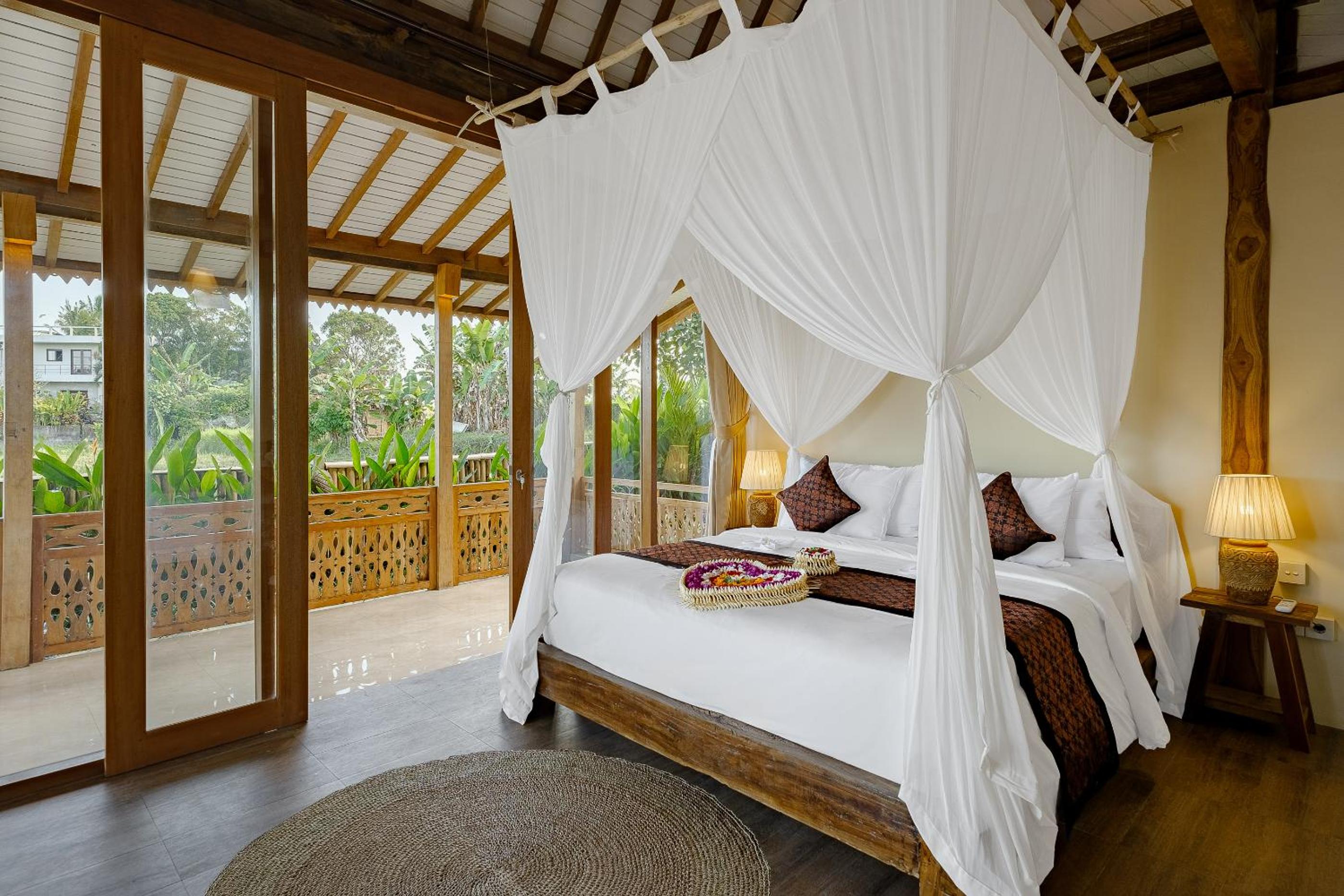 One-Bedroom Villa - Photo 45