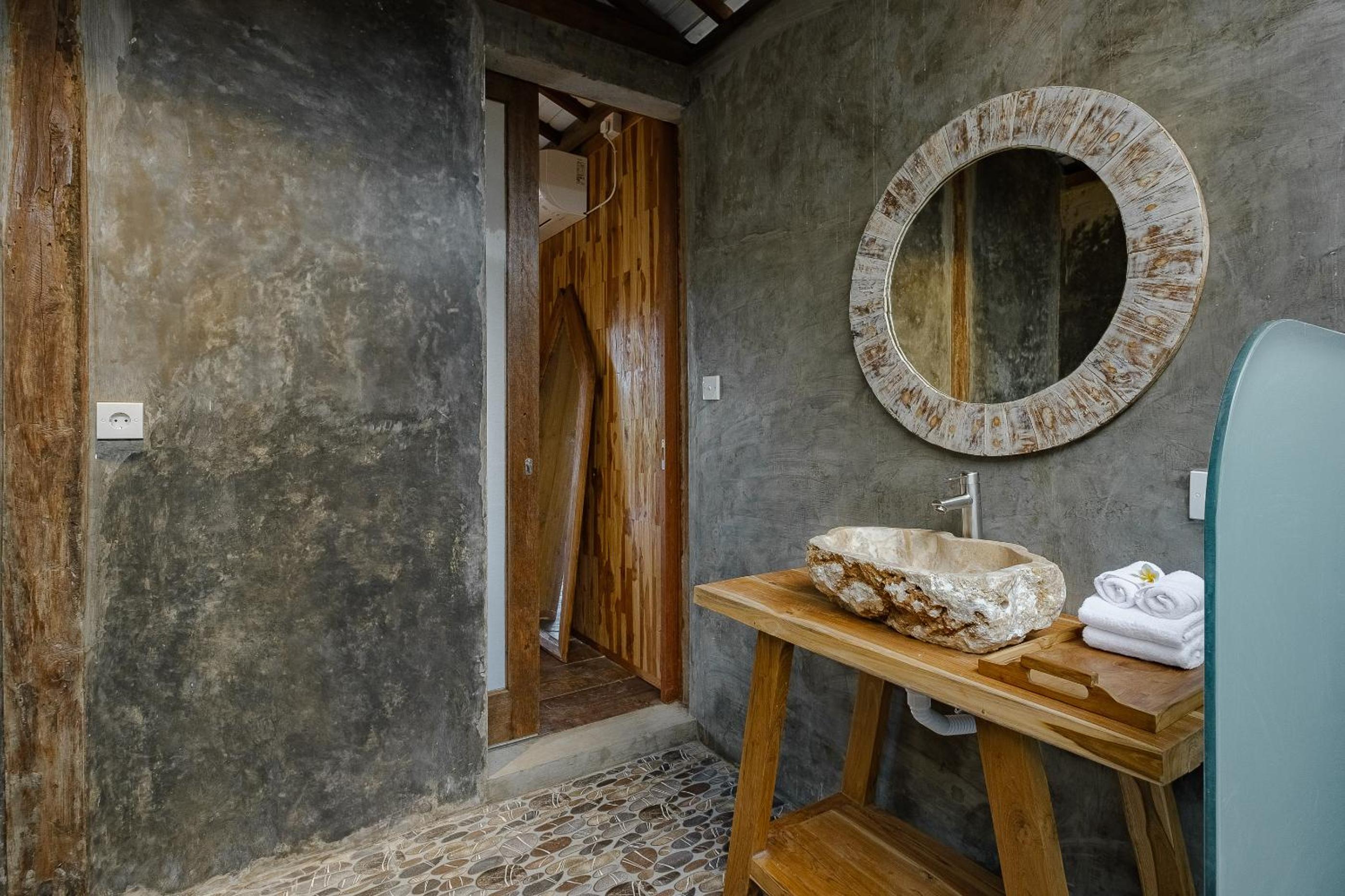 One-Bedroom Villa - Photo 33