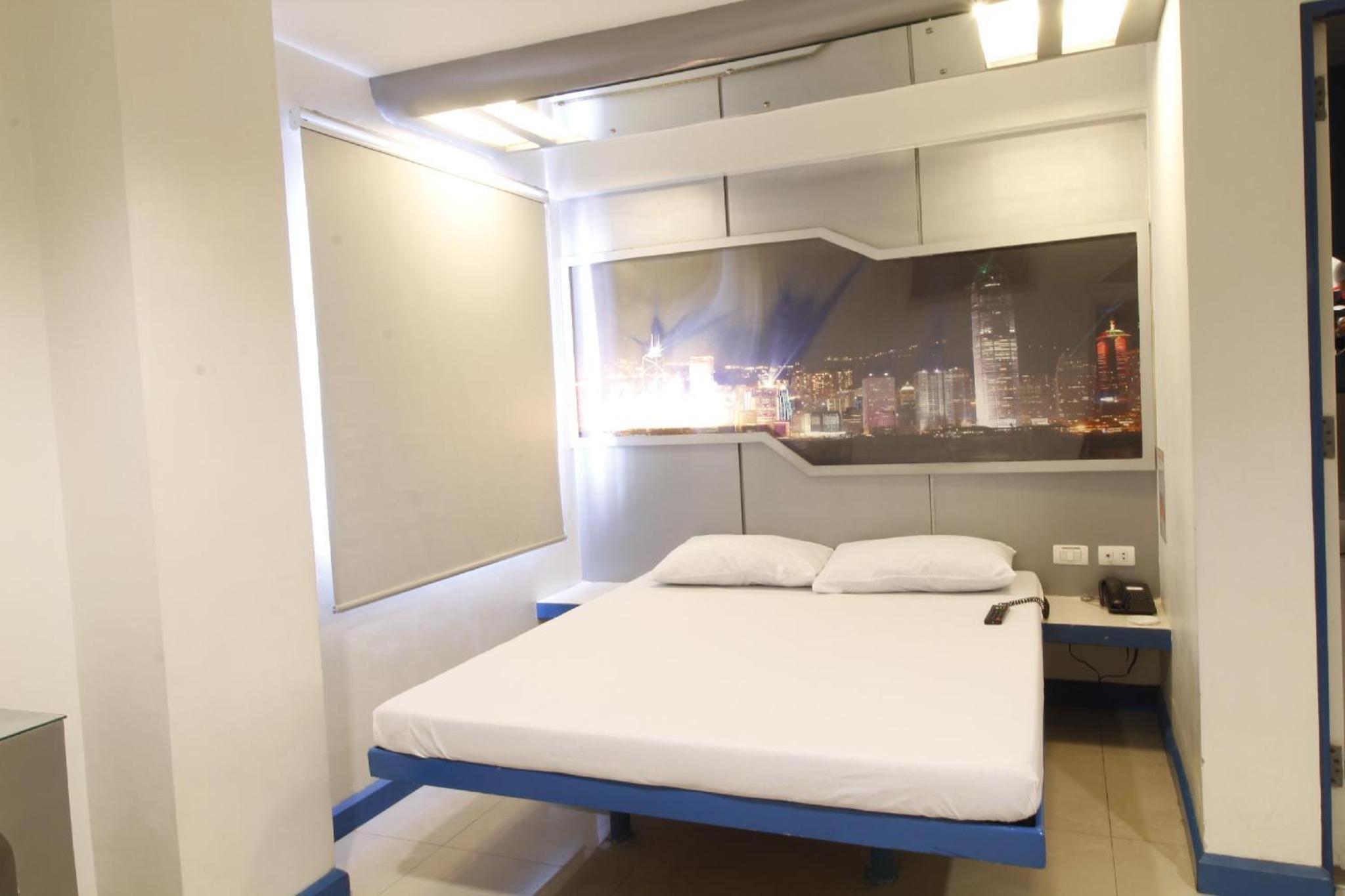VIP Room - Photo 2
