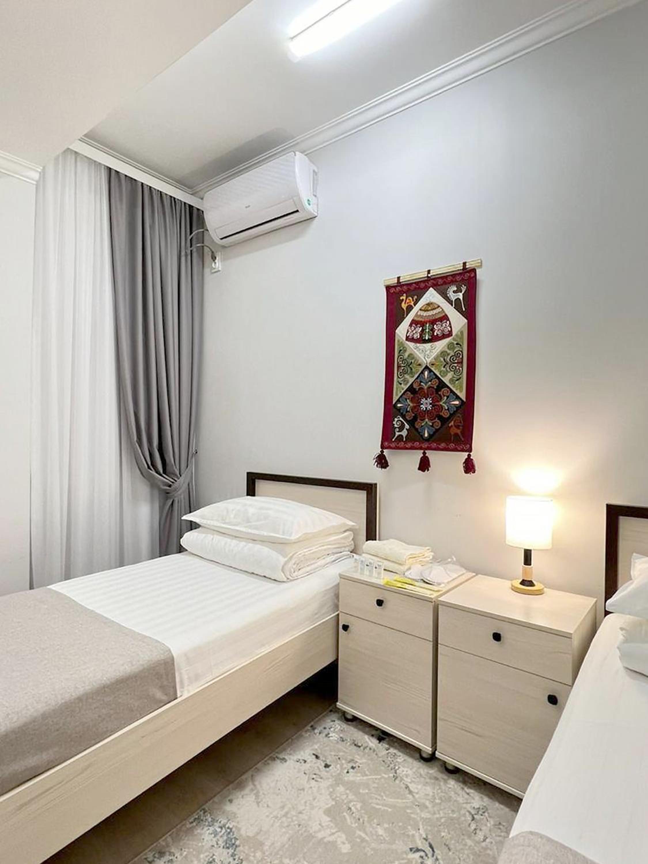 Budget Twin Room photo 2