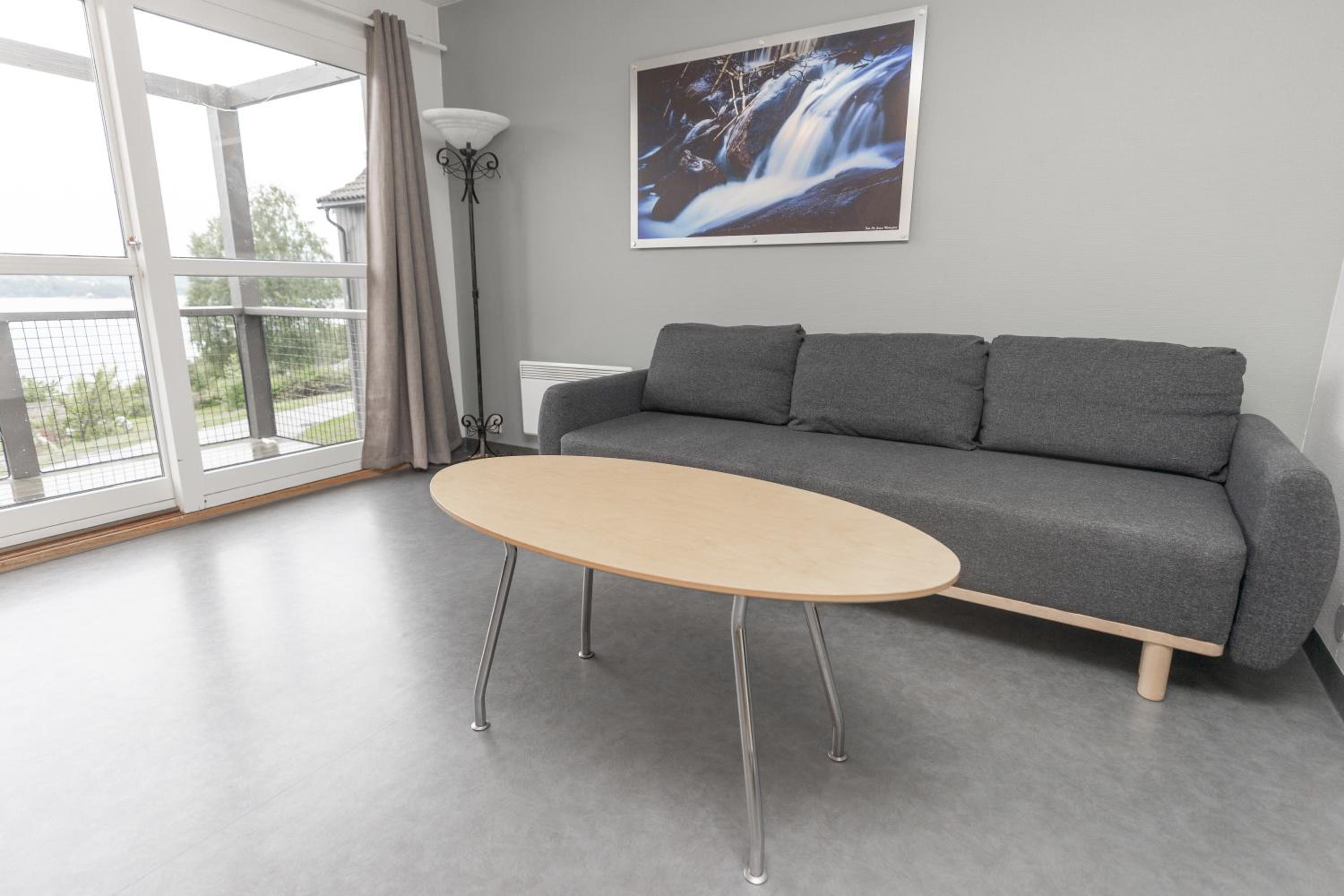 Three-Bedroom Apartment - Photo 6