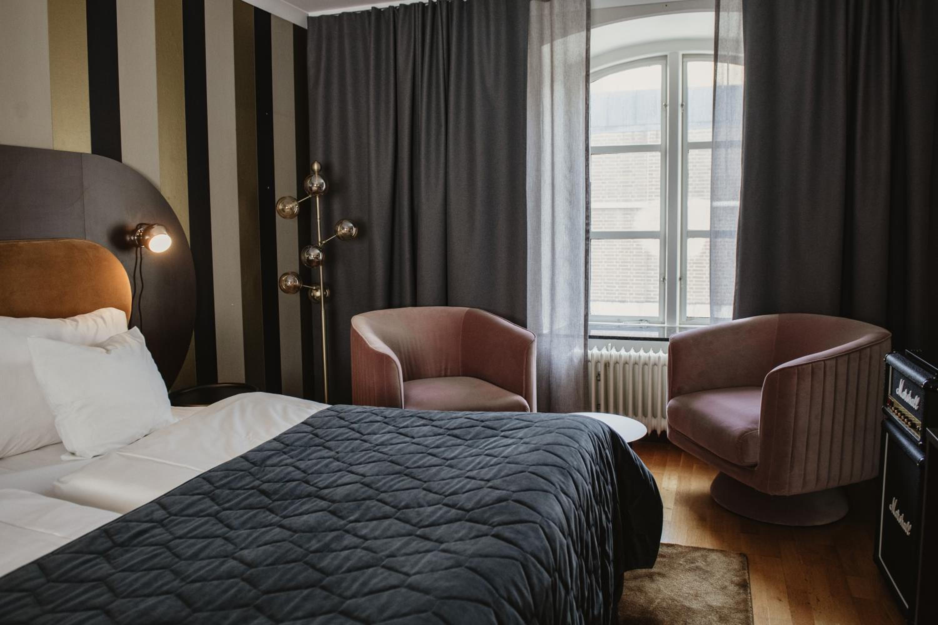 Superior Double or Twin Room - Photo 1