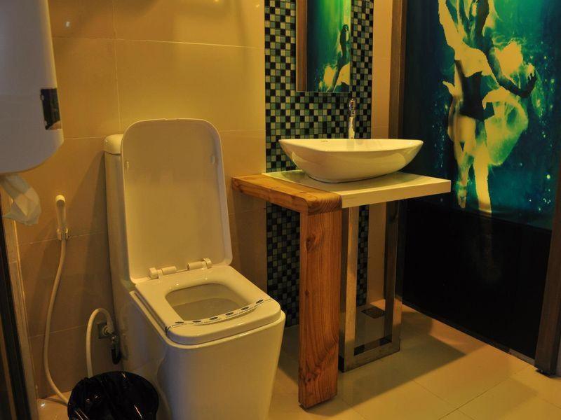 Mega Suite - Photo 5