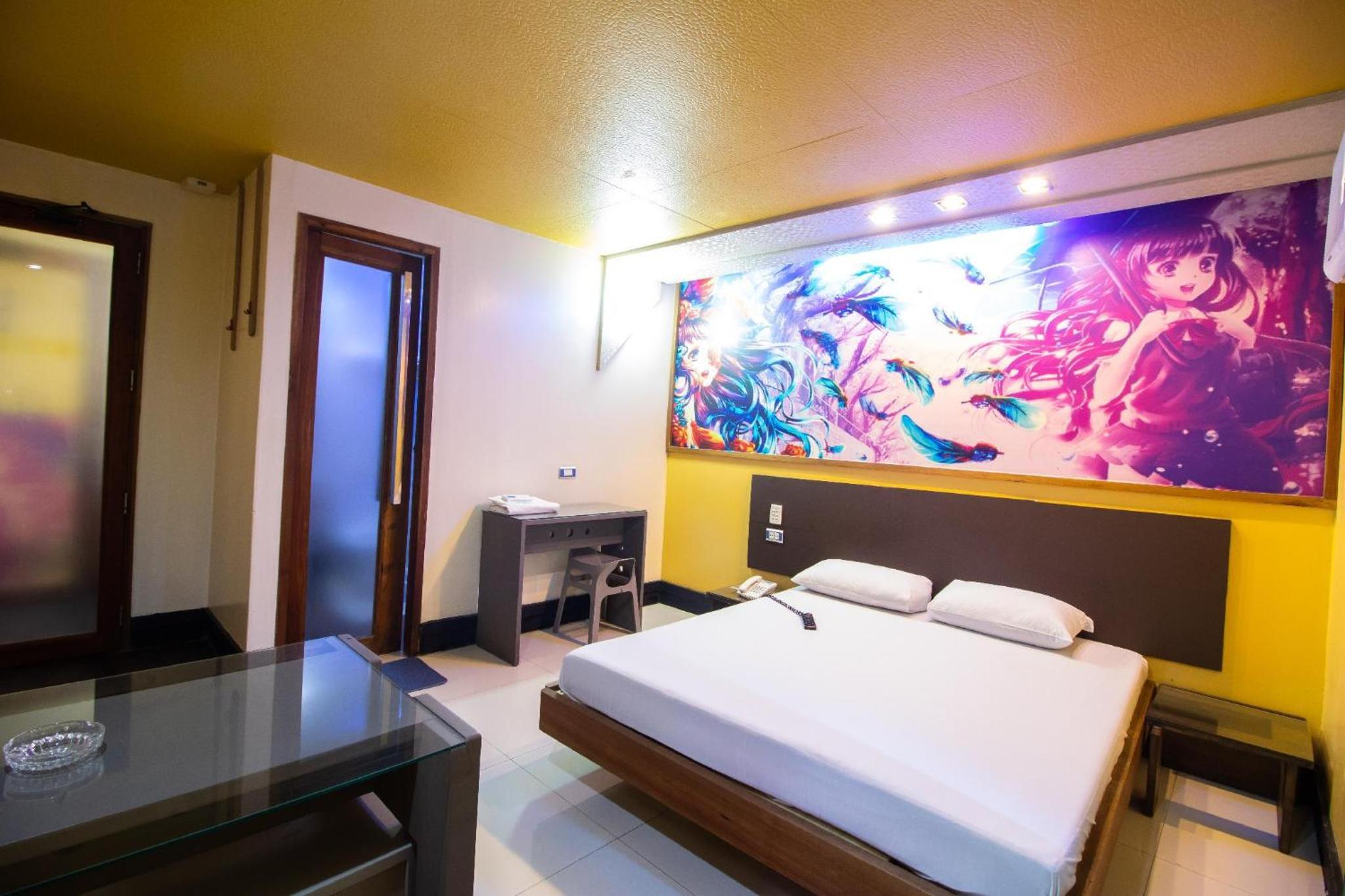 Mini Suite - Photo 1