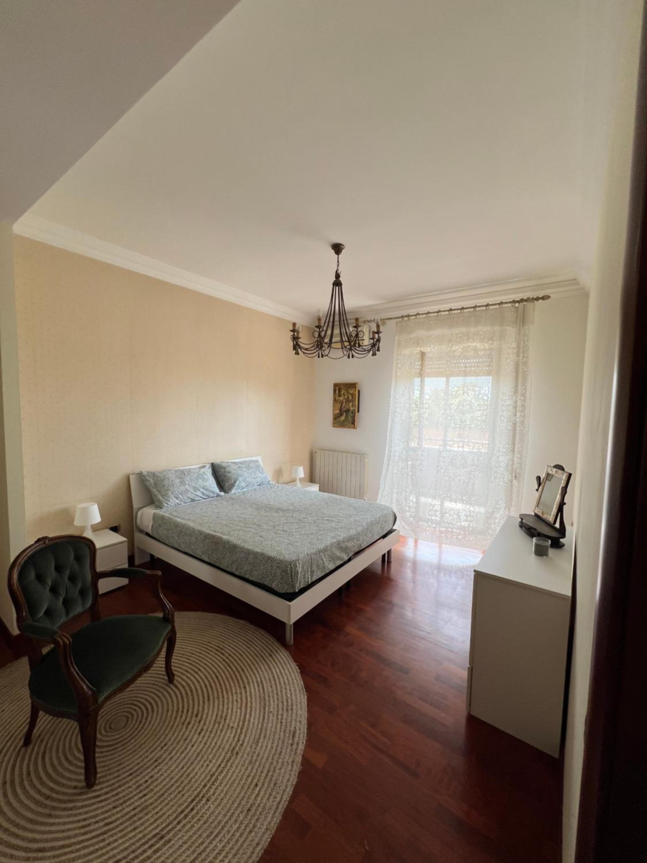 Large Double Room photo 1