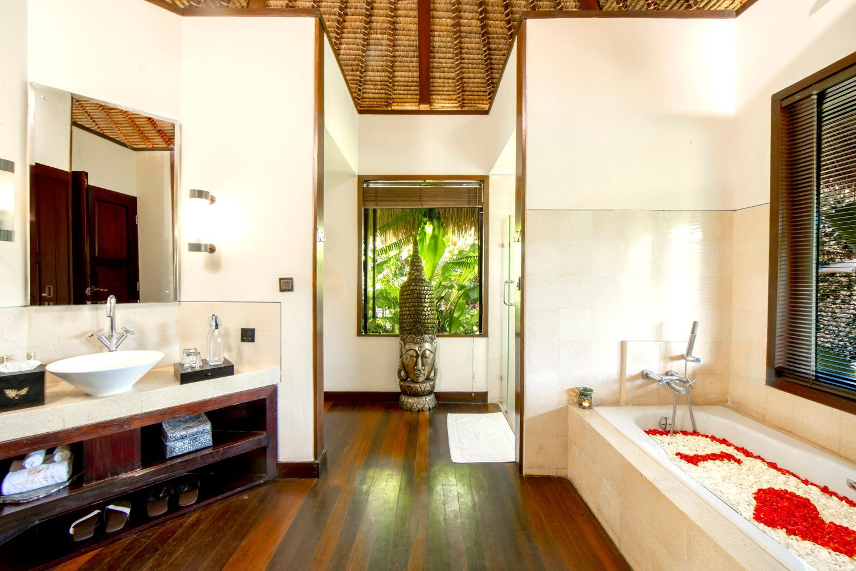 Panoramic Jungle View Villa with Free Daily Sunset Yoga and Afternoon Tea photo 3