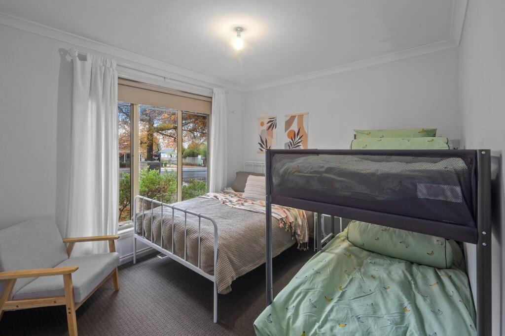 Three-Bedroom House photo 1