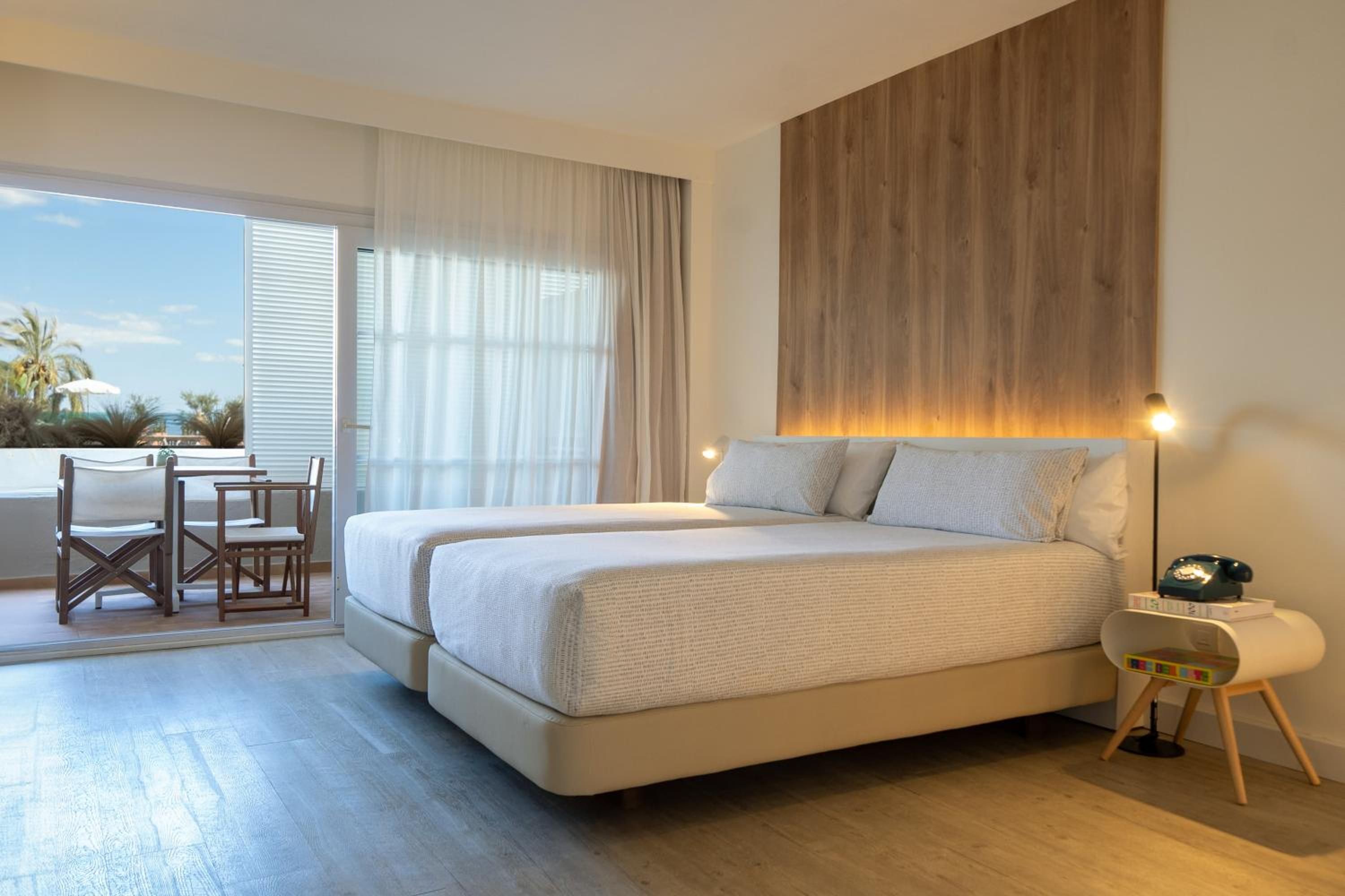 The Beach House 2Bedroom Suite Sea View