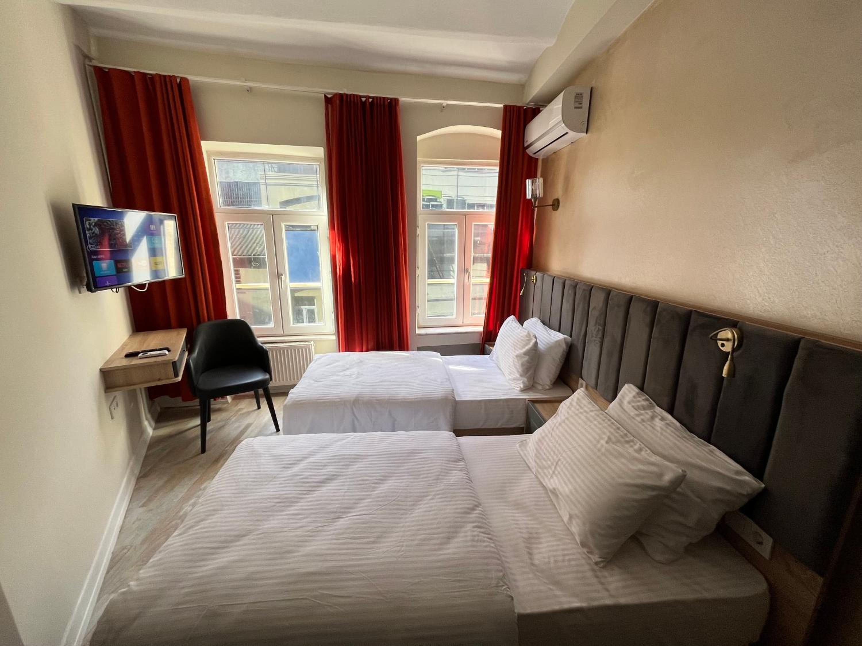 Superior Double or Twin Room photo 1