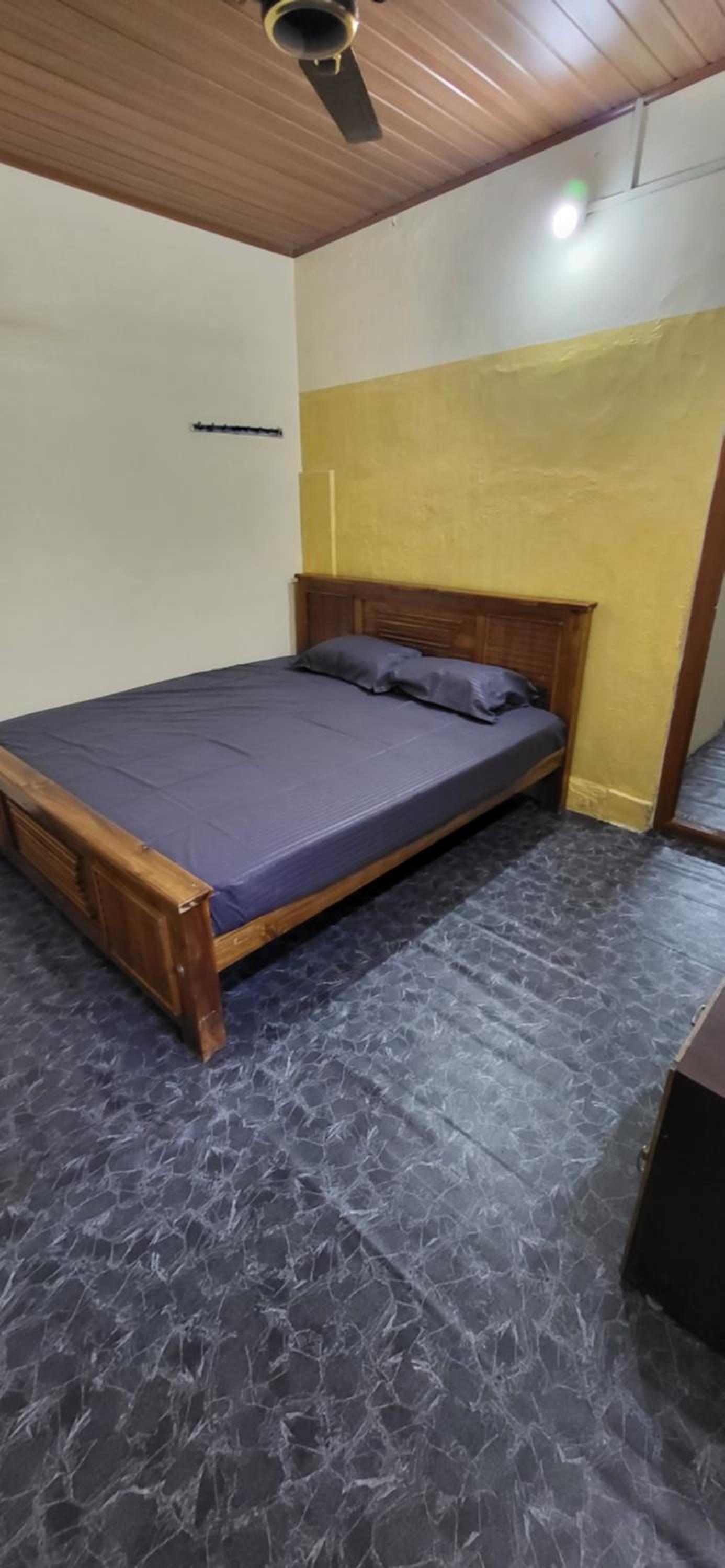 Mixed Dormitory Room