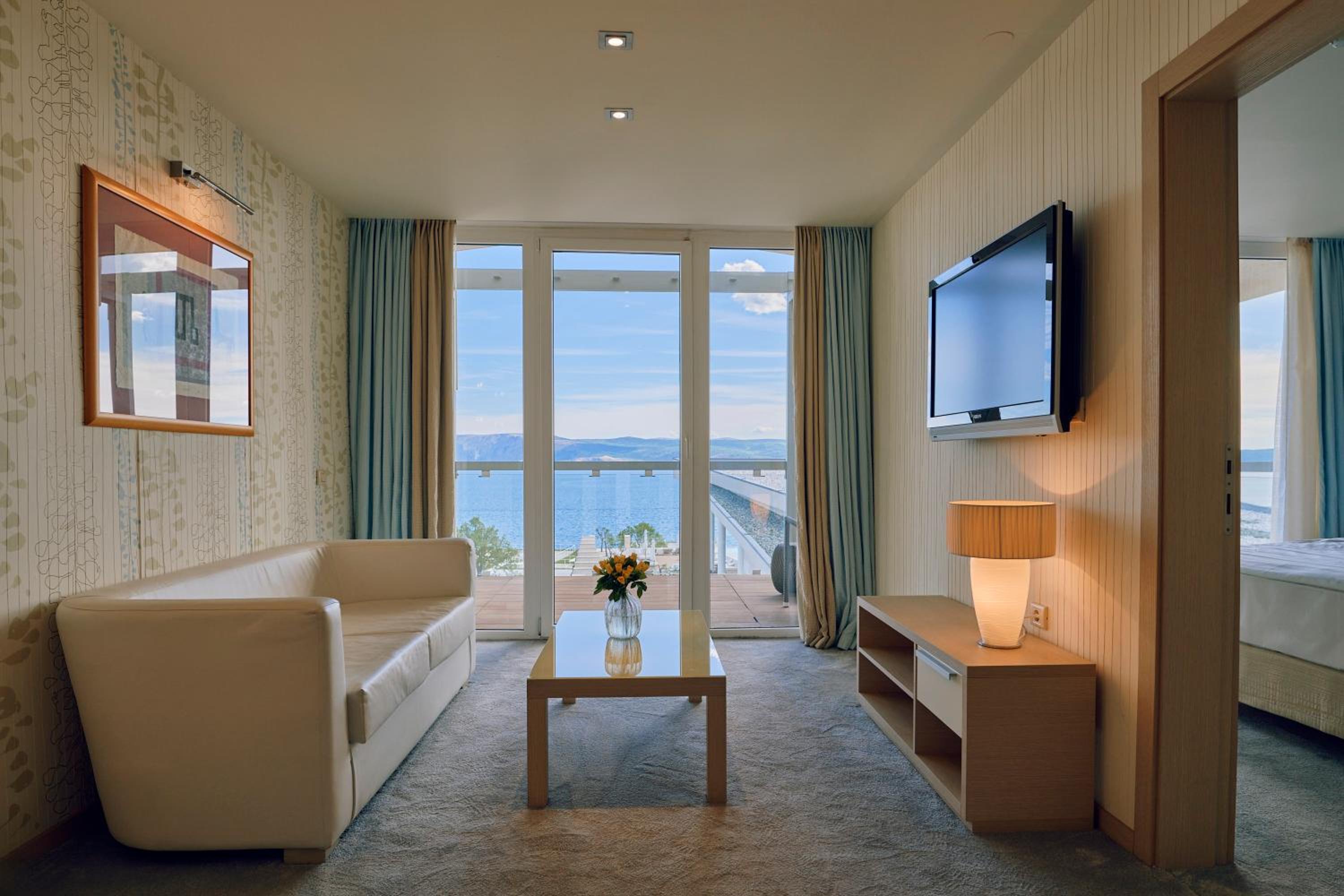 Junior King Suite With Sea View