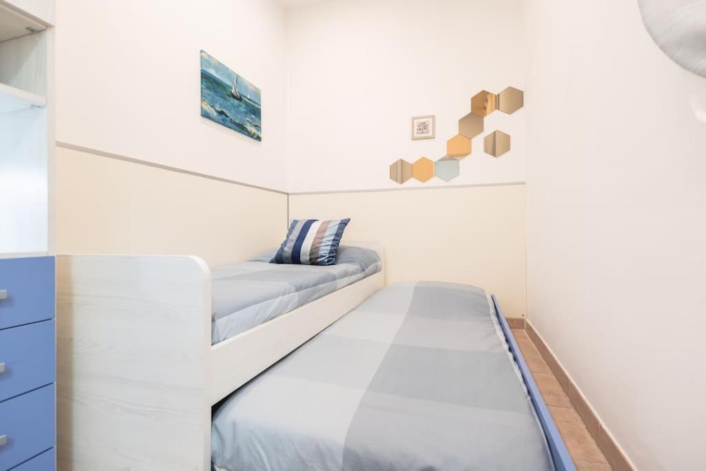 Two-Bedroom Apartment photo 2
