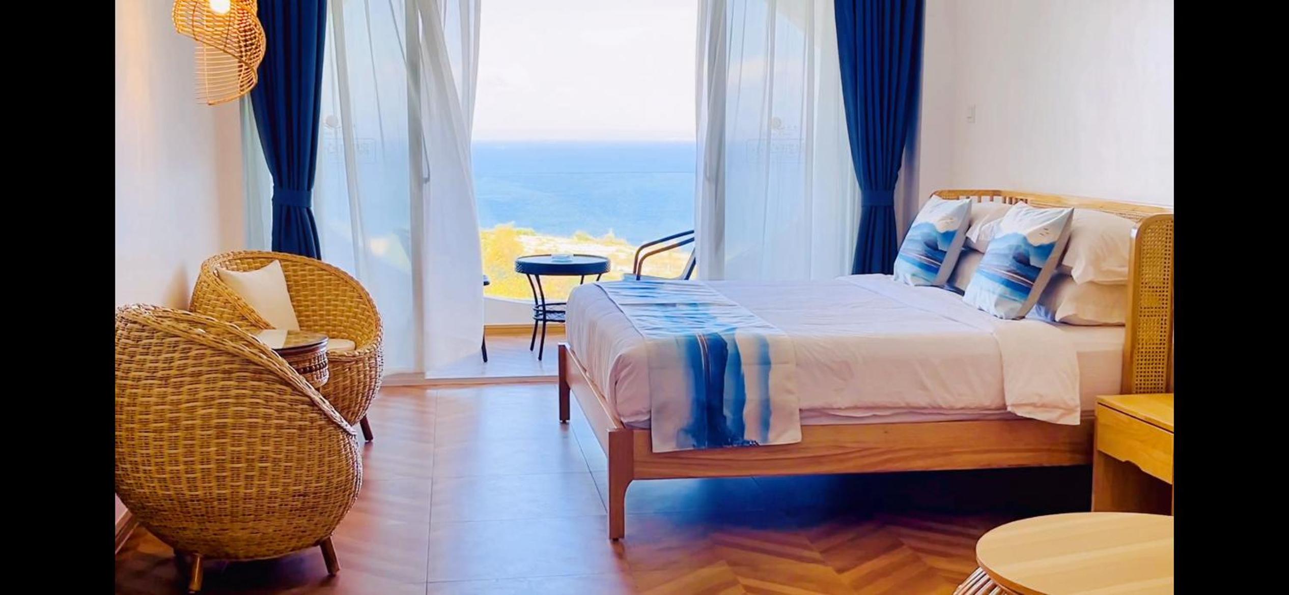 Deluxe Suite - Photo 1