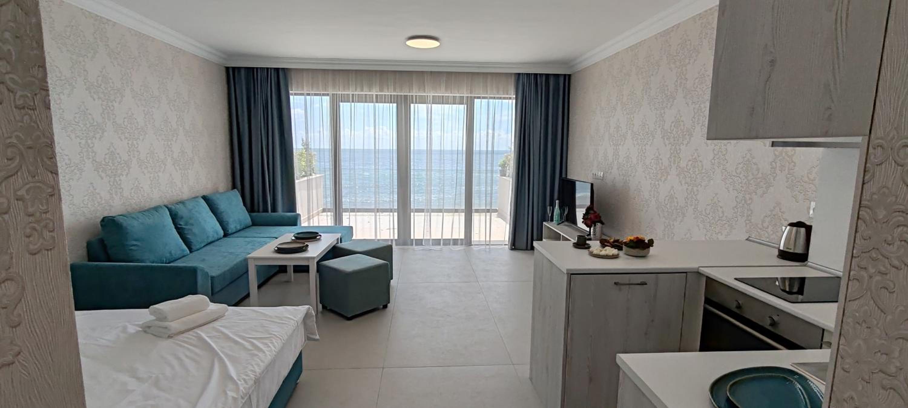 Studio with Sea View photo 1