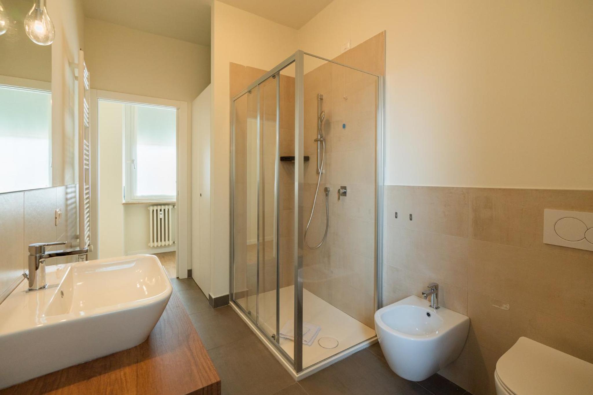 Two-Bedroom Deluxe Apartment with Balcony - Photo 18