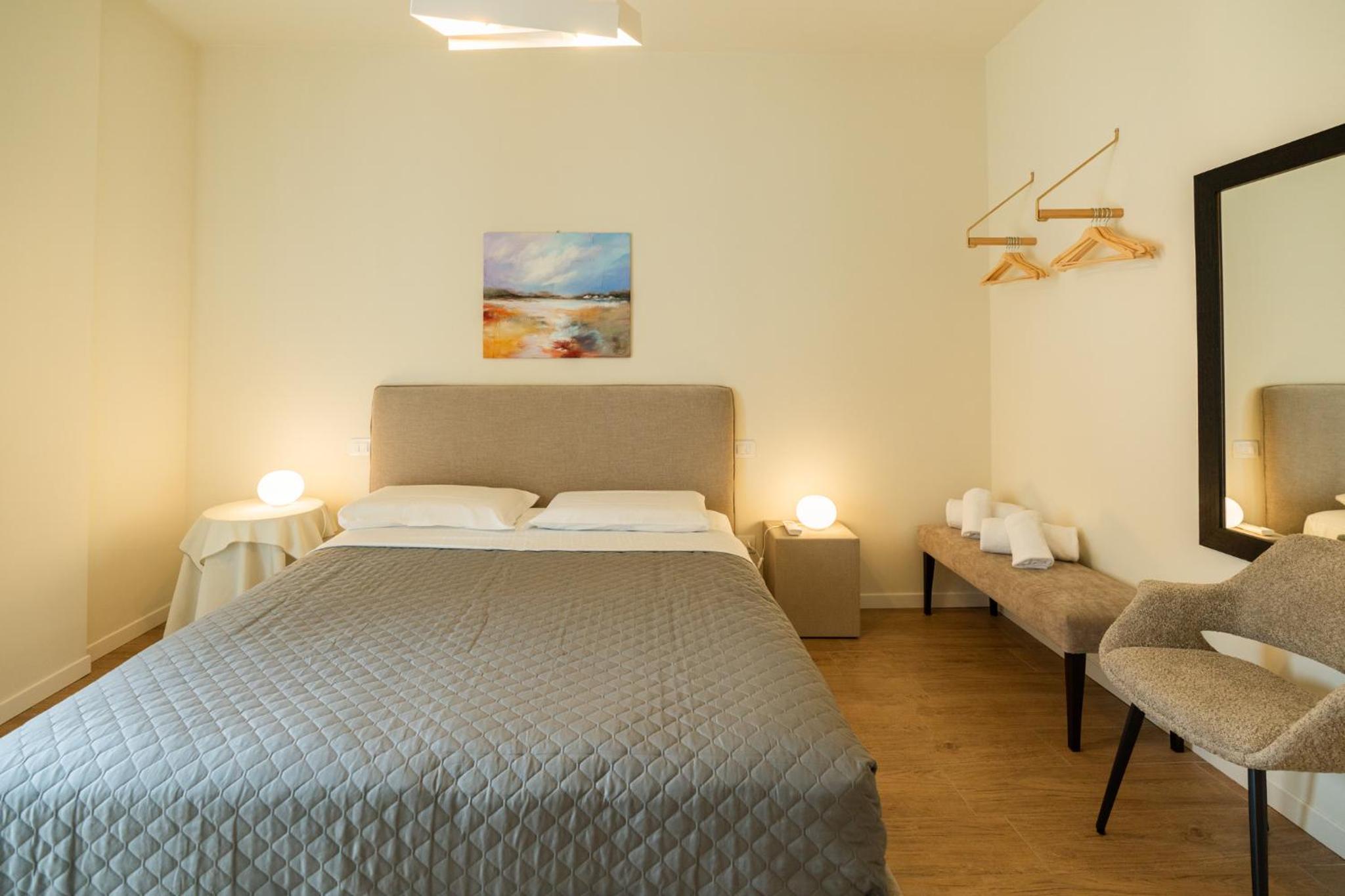 Two-Bedroom Deluxe Apartment with Balcony - Photo 8