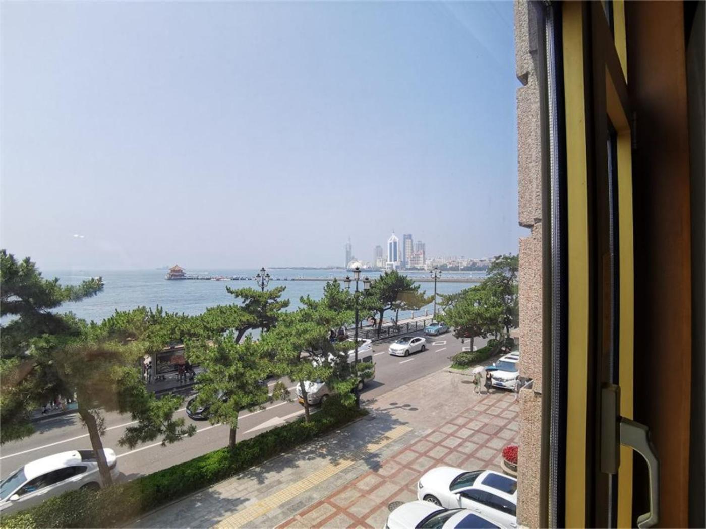 Business Twin Room with Sea View photo 3