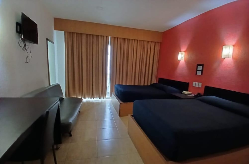 Classic Double Room, Balcony, Pool View