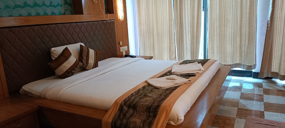 Luxury Suite photo 2
