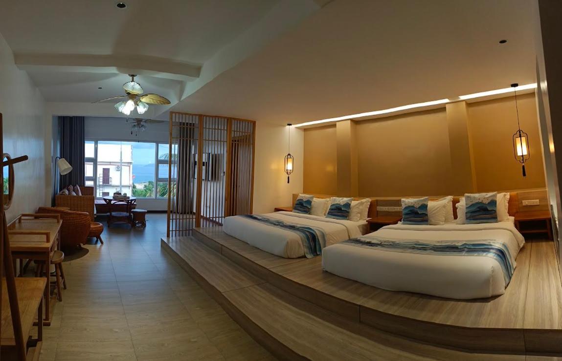 Suite - Photo 3